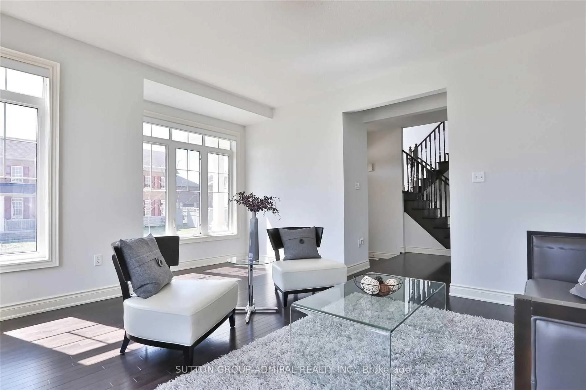 Photo 5 of 112 William Bartlett Drive, Markham, Berczy — HOMEH