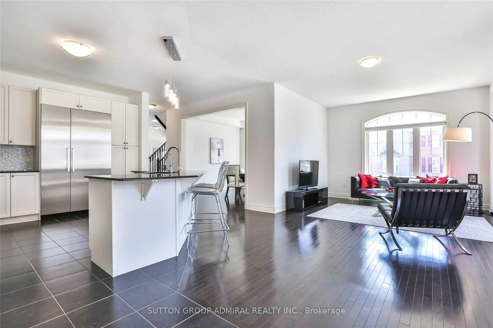 Photo 14 of 112 William Bartlett Drive, Markham, Berczy — HOMEH