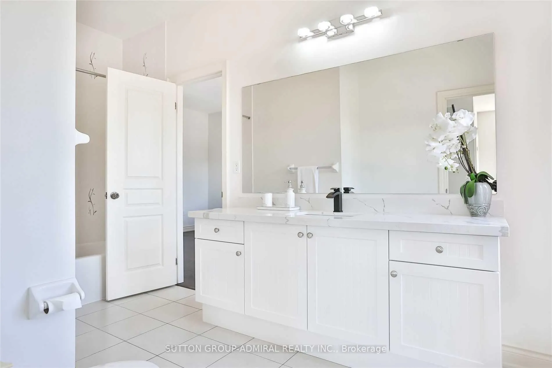 Photo 34 of 112 William Bartlett Drive, Markham, Berczy — HOMEH