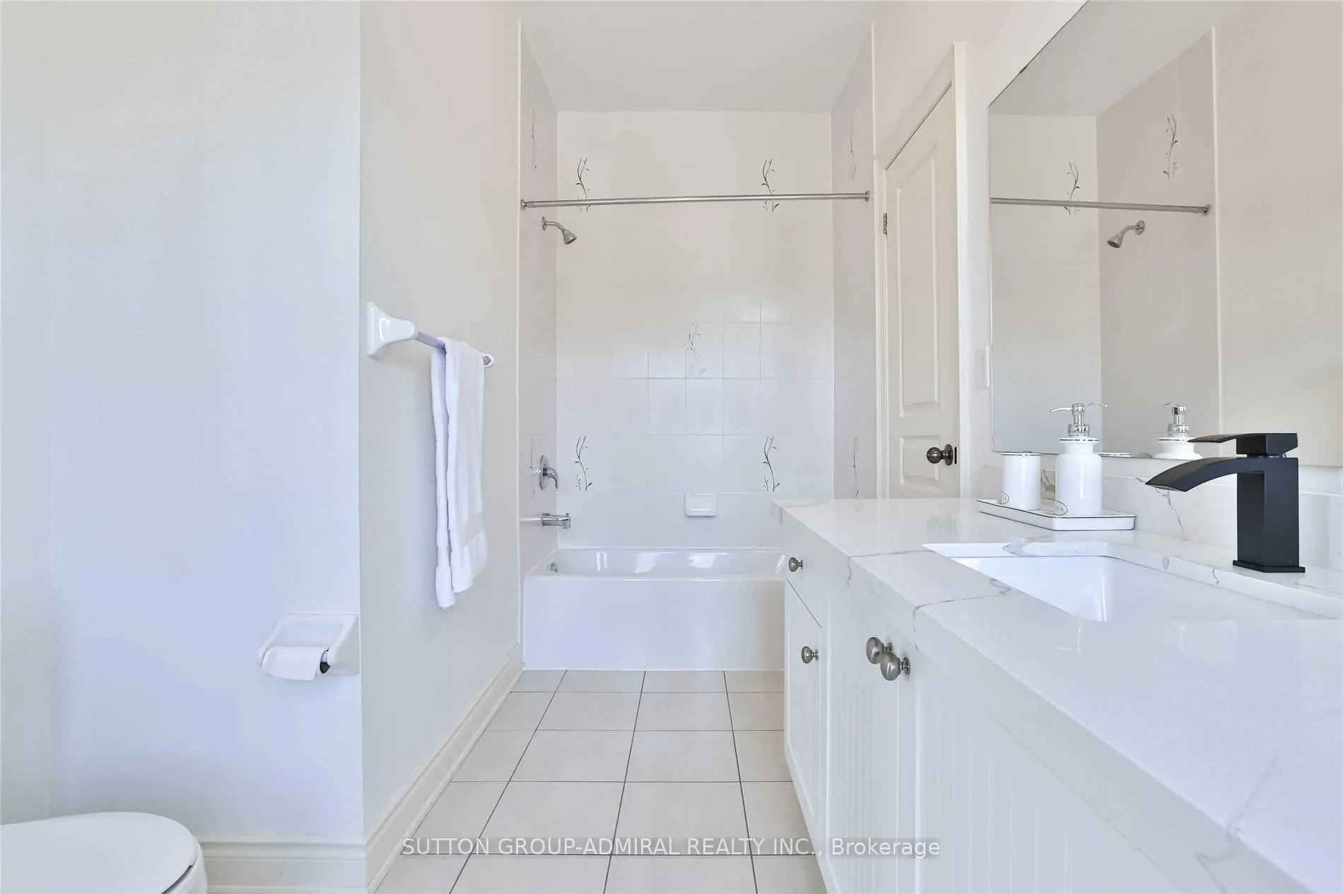 Photo 35 of 112 William Bartlett Drive, Markham, Berczy — HOMEH