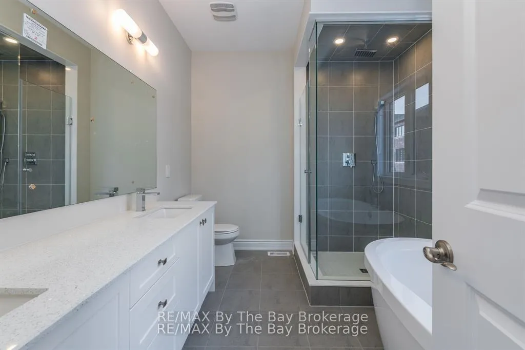 Photo 16 of 3 Periwinkle Road, Springwater, Midhurst — HOMEH