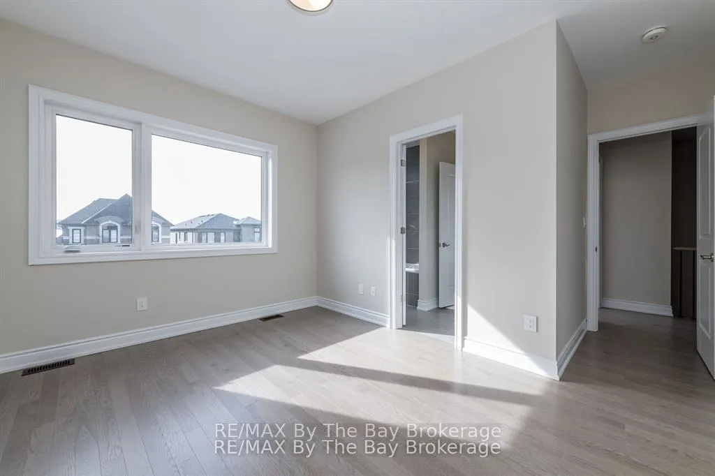 Photo 22 of 3 Periwinkle Road, Springwater, Midhurst — HOMEH