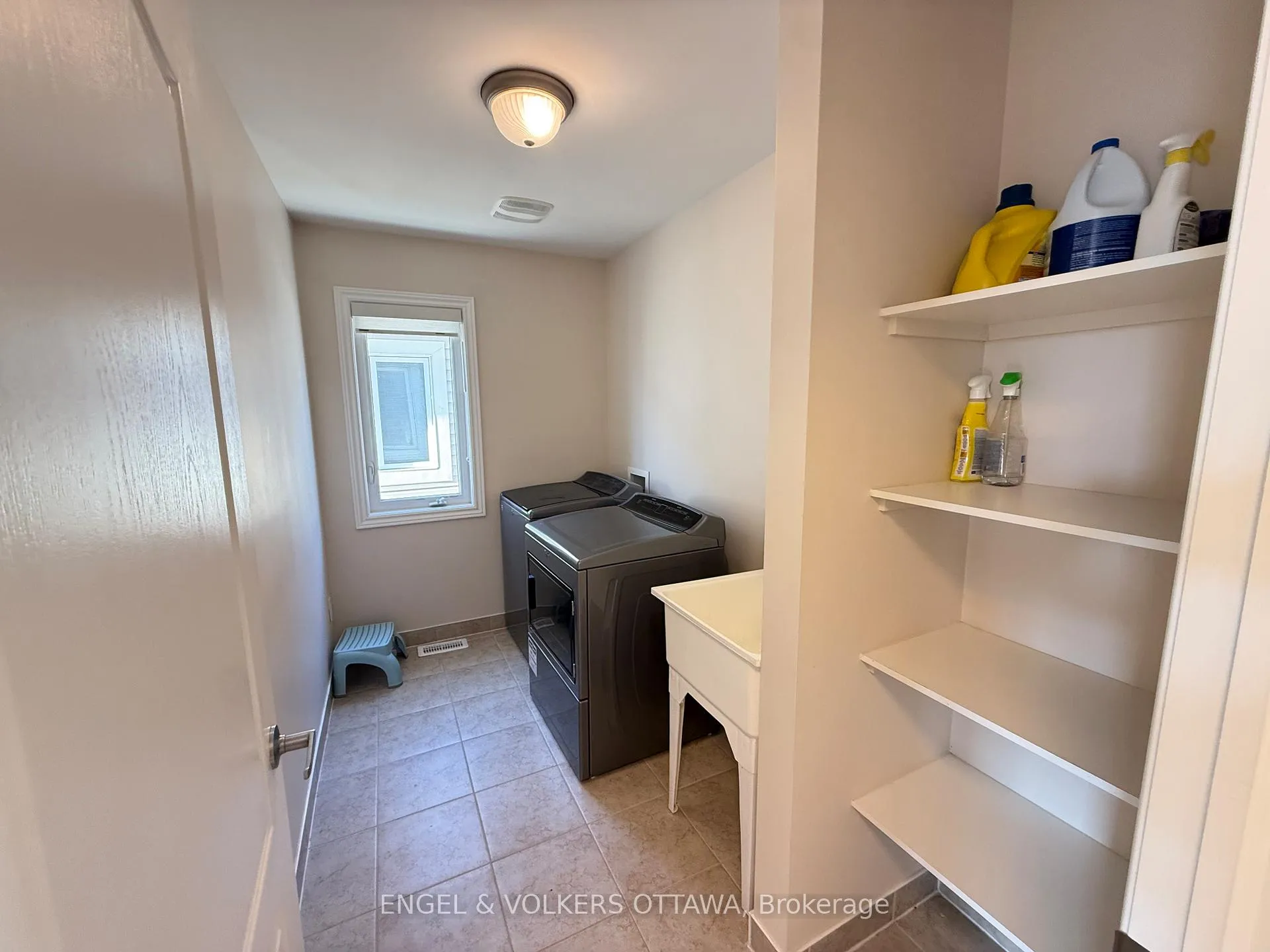 Photo 20 of 611 Silver Spruce Way, Ottawa, Kanata - Emerald Meadows/Trailwest — HOMEH