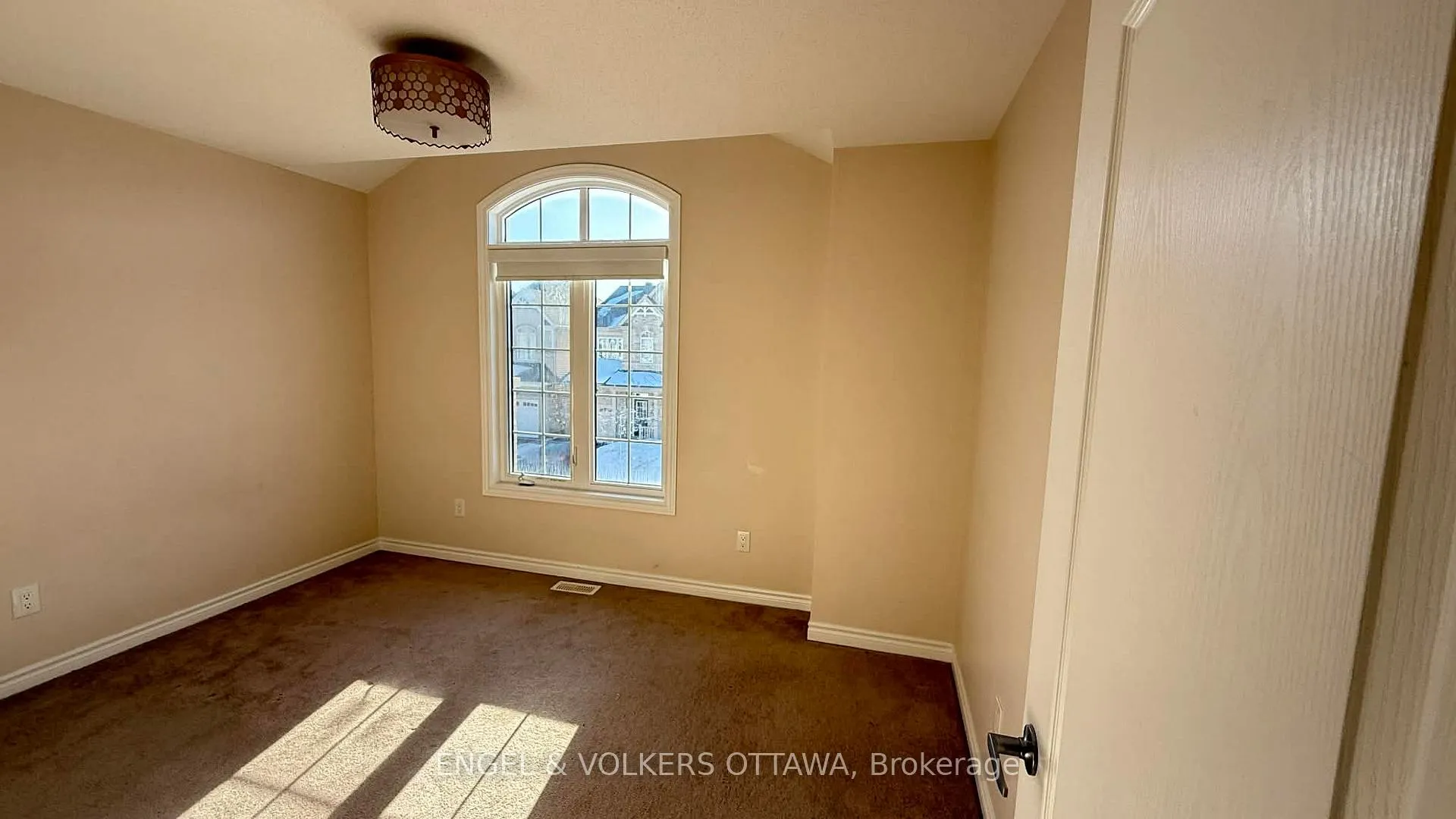 Photo 22 of 611 Silver Spruce Way, Ottawa, Kanata - Emerald Meadows/Trailwest — HOMEH