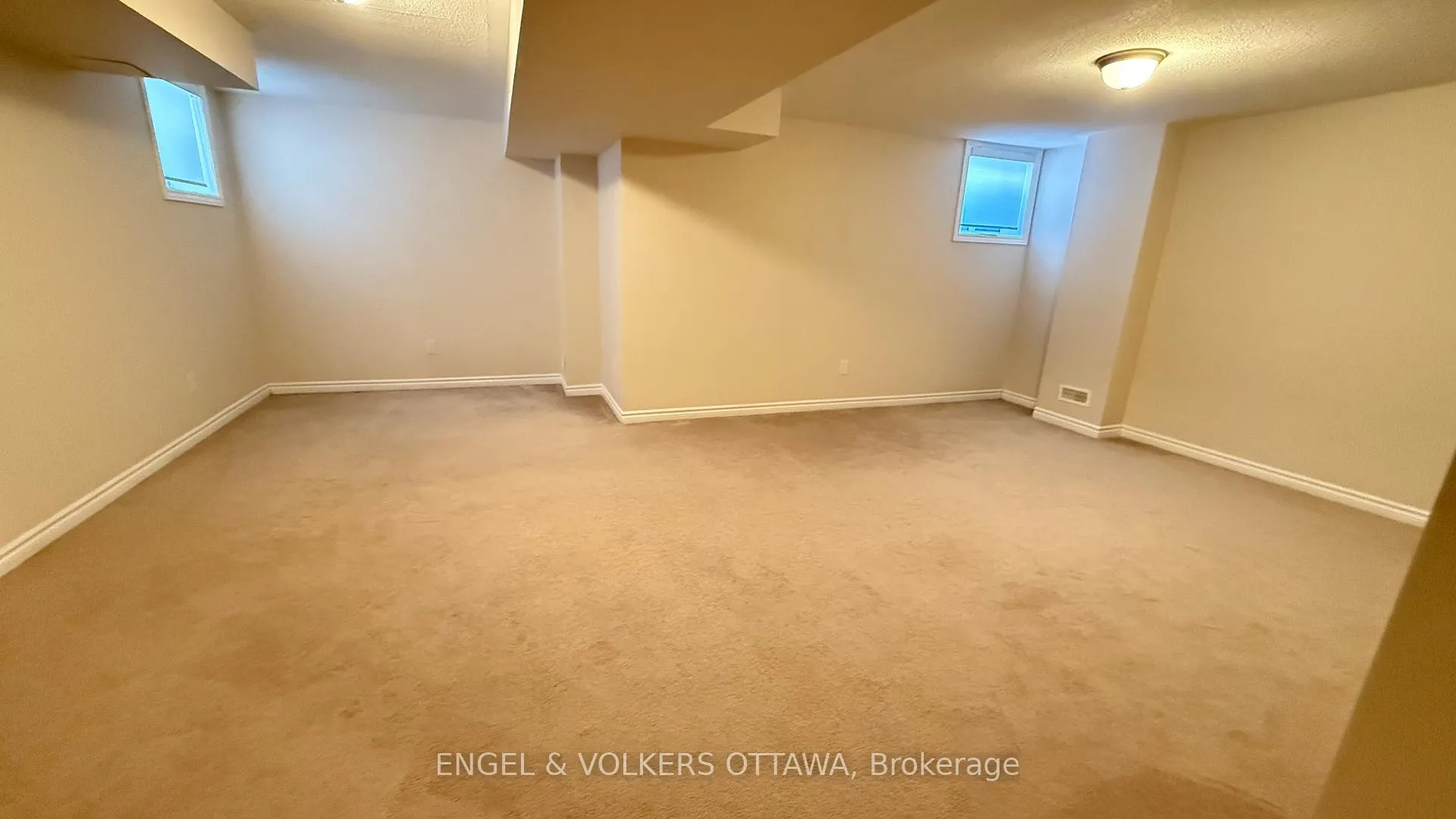 Photo 25 of 611 Silver Spruce Way, Ottawa, Kanata - Emerald Meadows/Trailwest — HOMEH