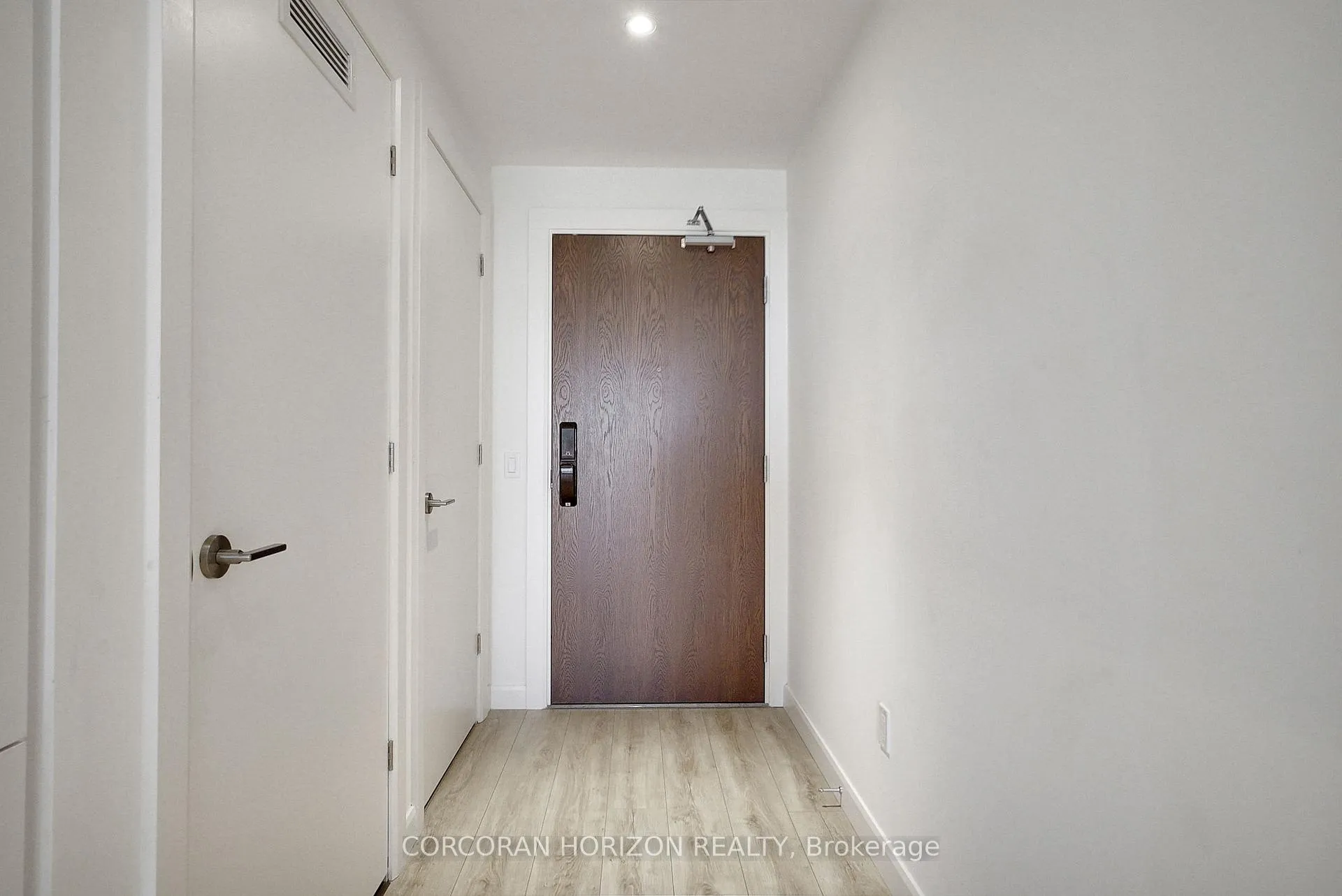 Photo 10 of Unit 1104, 741 King Street W, Kitchener — HOMEH