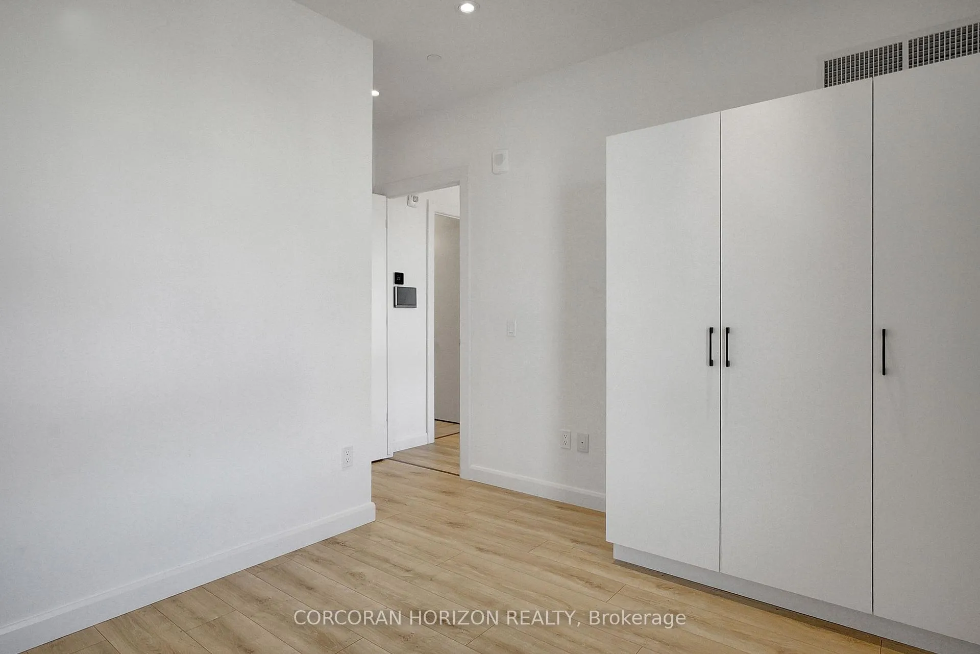 Photo 17 of Unit 1104, 741 King Street W, Kitchener — HOMEH