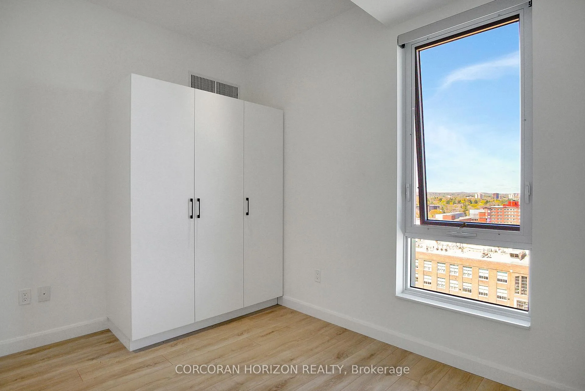 Photo 18 of Unit 1104, 741 King Street W, Kitchener — HOMEH