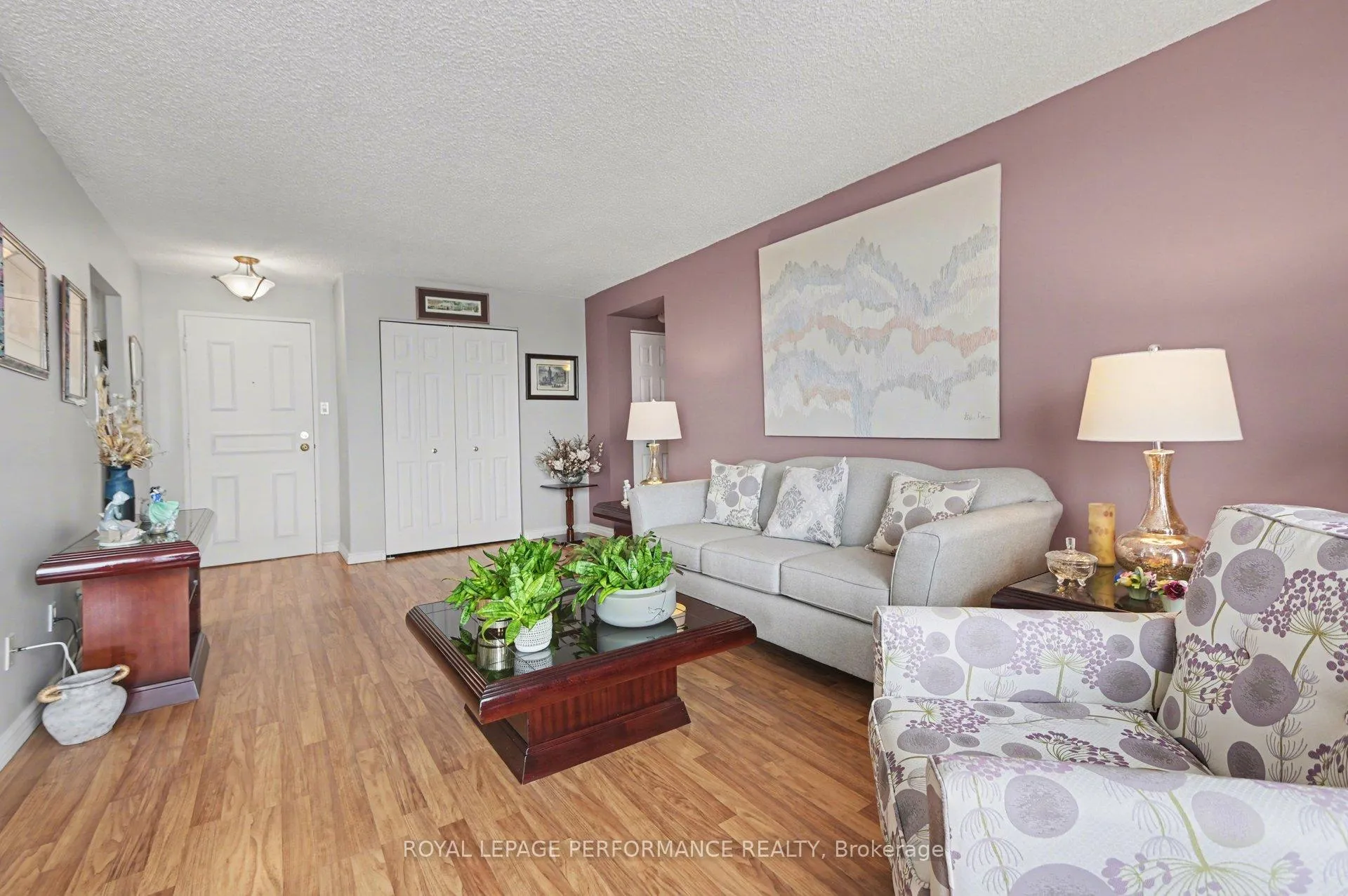 Photo 6 of Unit 1505, 665 Bathgate Drive, Ottawa, Carson Meadows — HOMEH