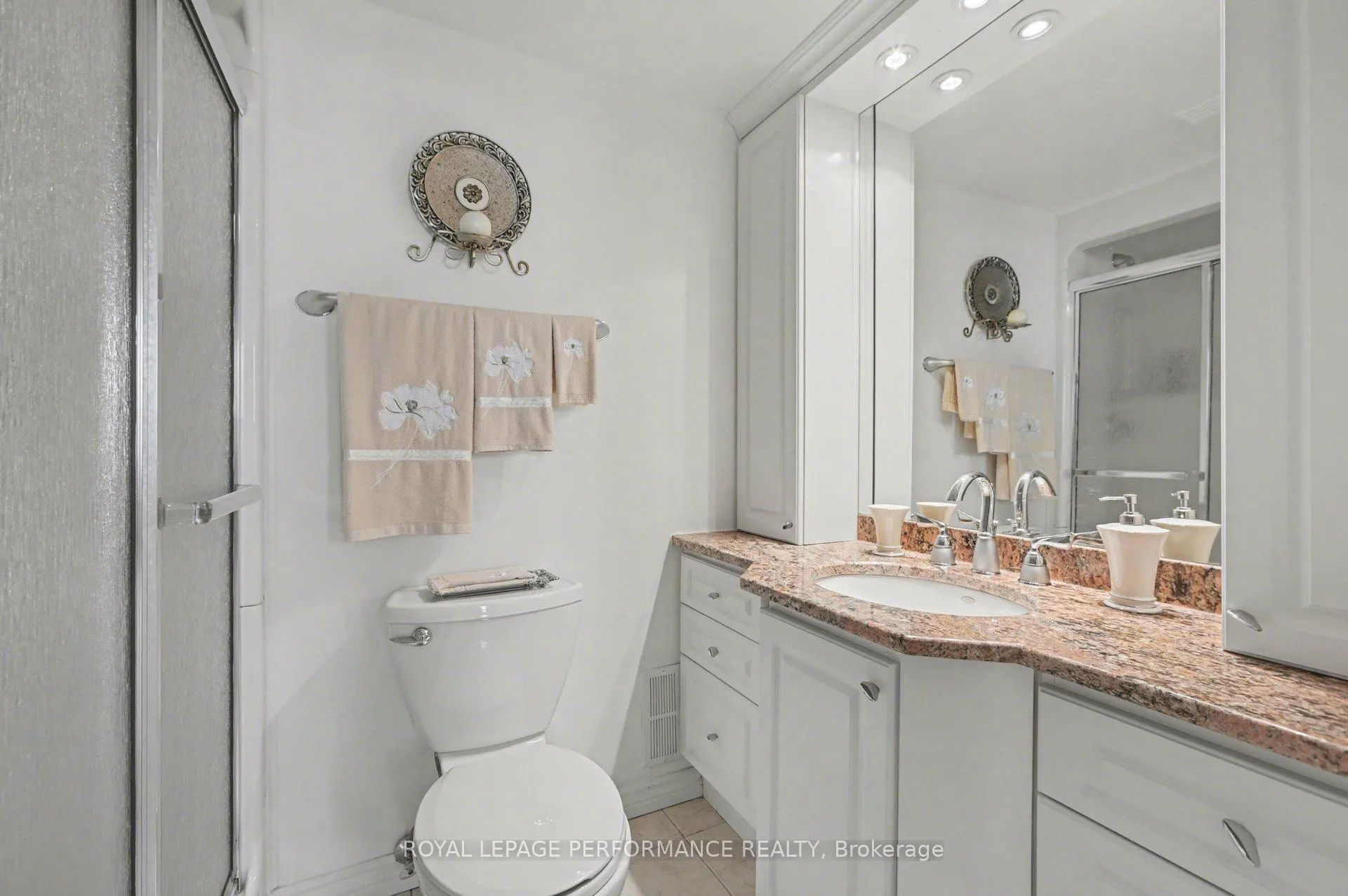 Photo 9 of Unit 1505, 665 Bathgate Drive, Ottawa, Carson Meadows — HOMEH