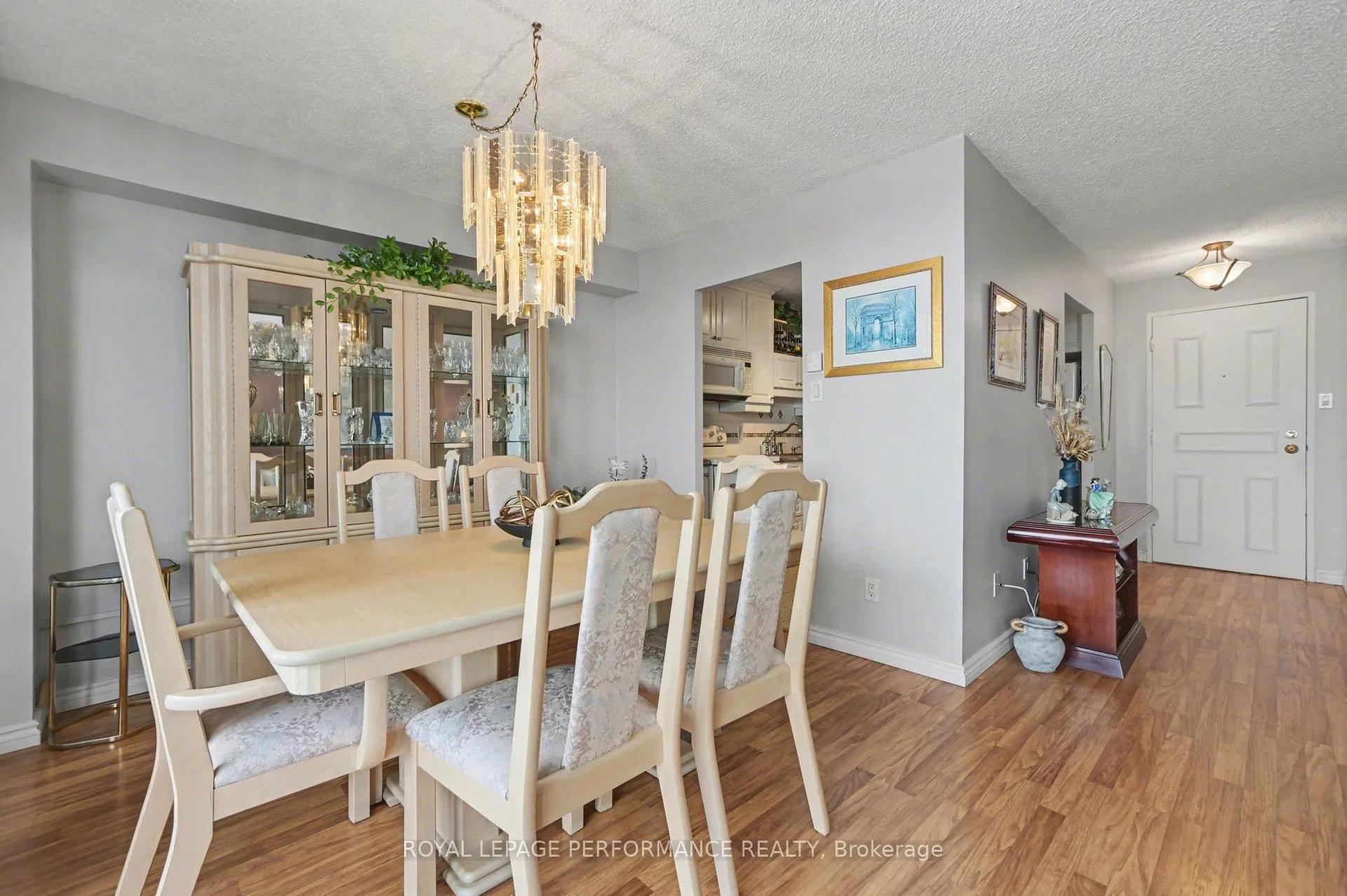 Photo 10 of Unit 1505, 665 Bathgate Drive, Ottawa, Carson Meadows — HOMEH
