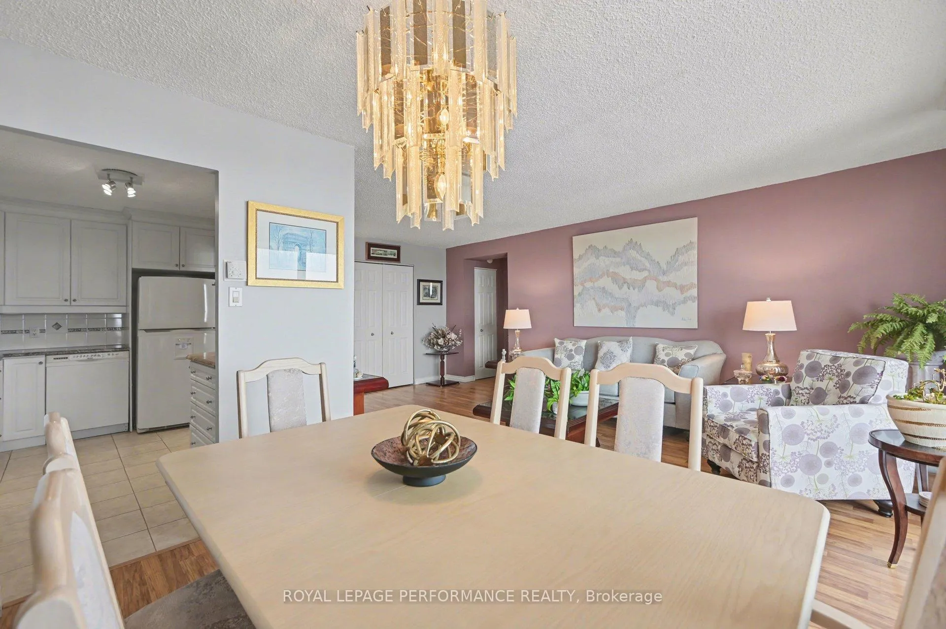Photo 12 of Unit 1505, 665 Bathgate Drive, Ottawa, Carson Meadows — HOMEH