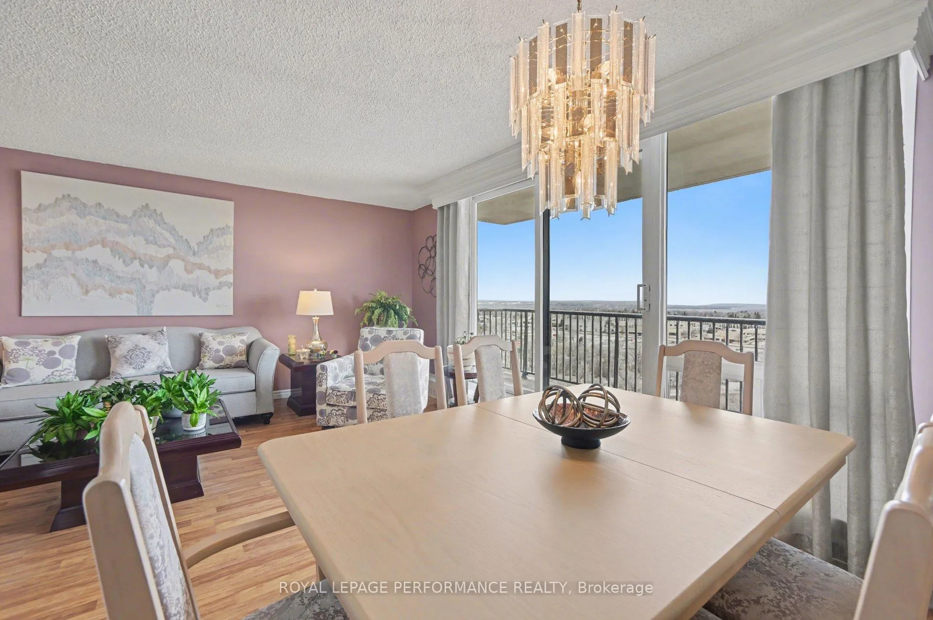 Photo 13 of Unit 1505, 665 Bathgate Drive, Ottawa, Carson Meadows — HOMEH