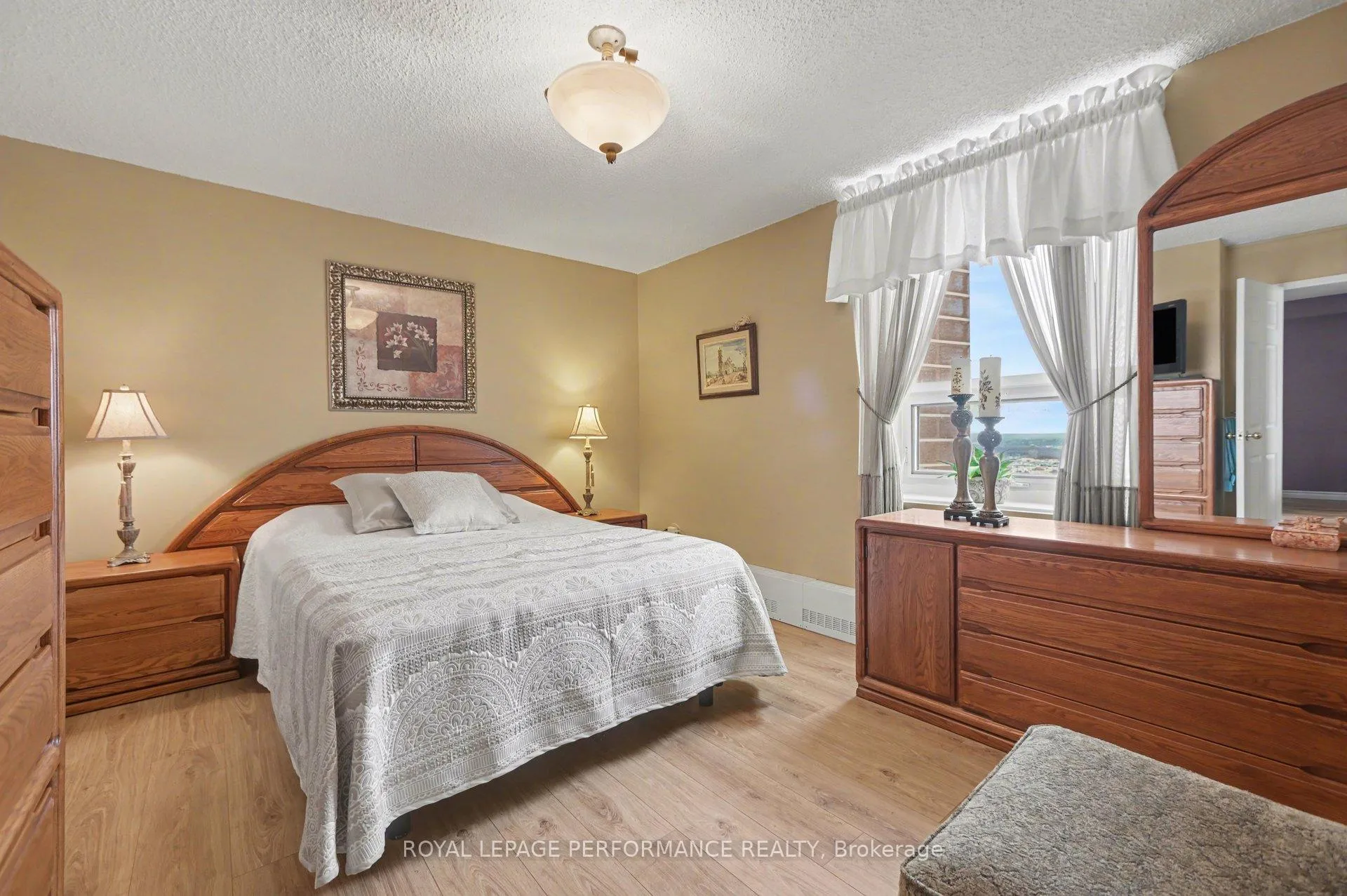 Photo 17 of Unit 1505, 665 Bathgate Drive, Ottawa, Carson Meadows — HOMEH
