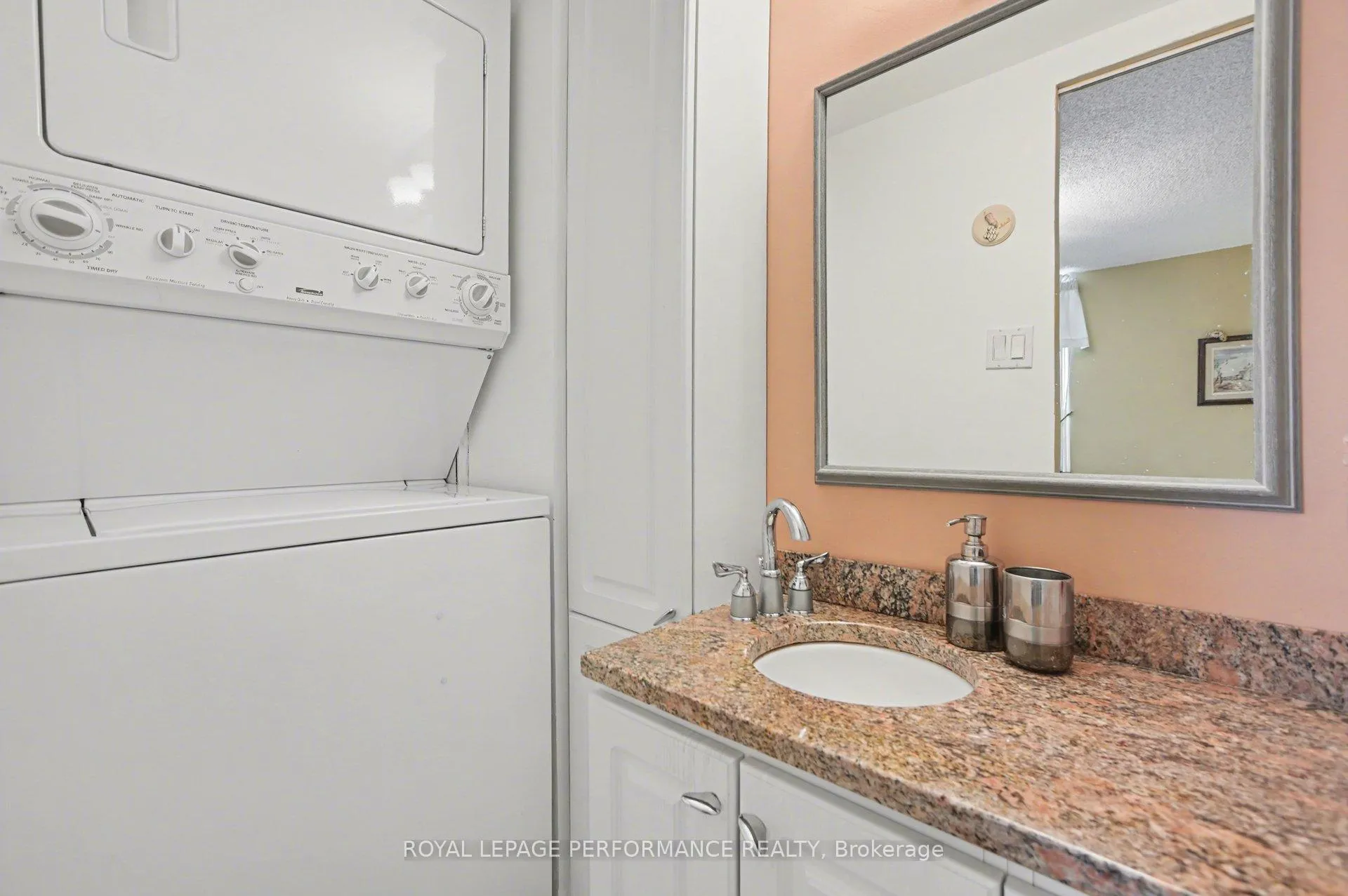 Photo 25 of Unit 1505, 665 Bathgate Drive, Ottawa, Carson Meadows — HOMEH