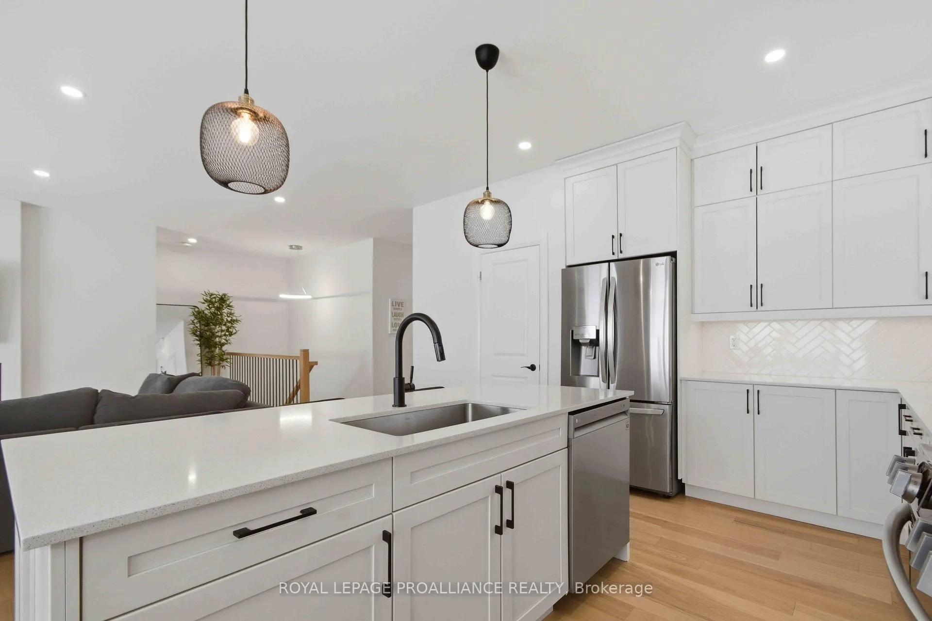 Photo 11 of 39 Schmidt Way, Quinte West, Murray Ward — HOMEH