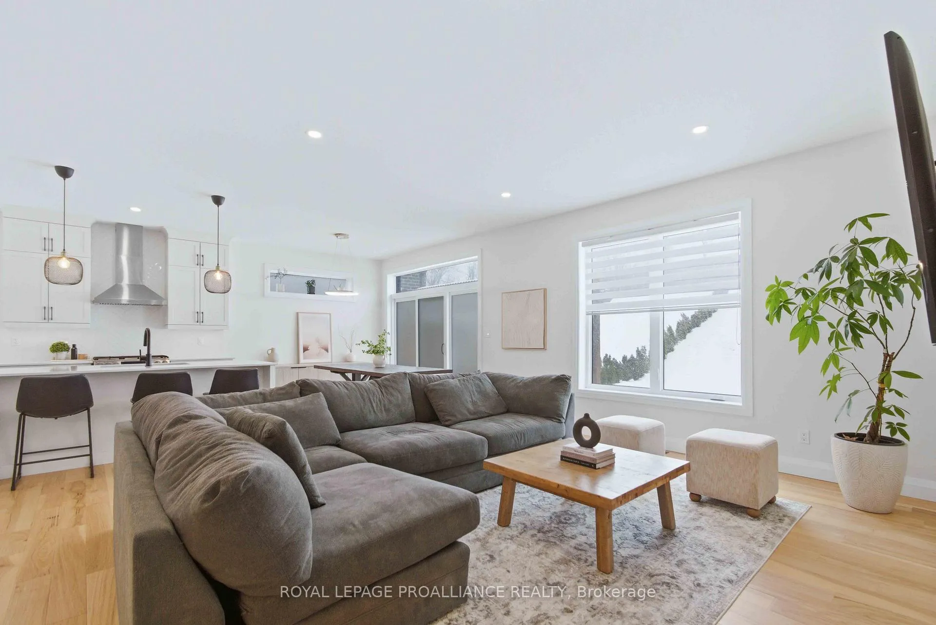 Photo 16 of 39 Schmidt Way, Quinte West, Murray Ward — HOMEH