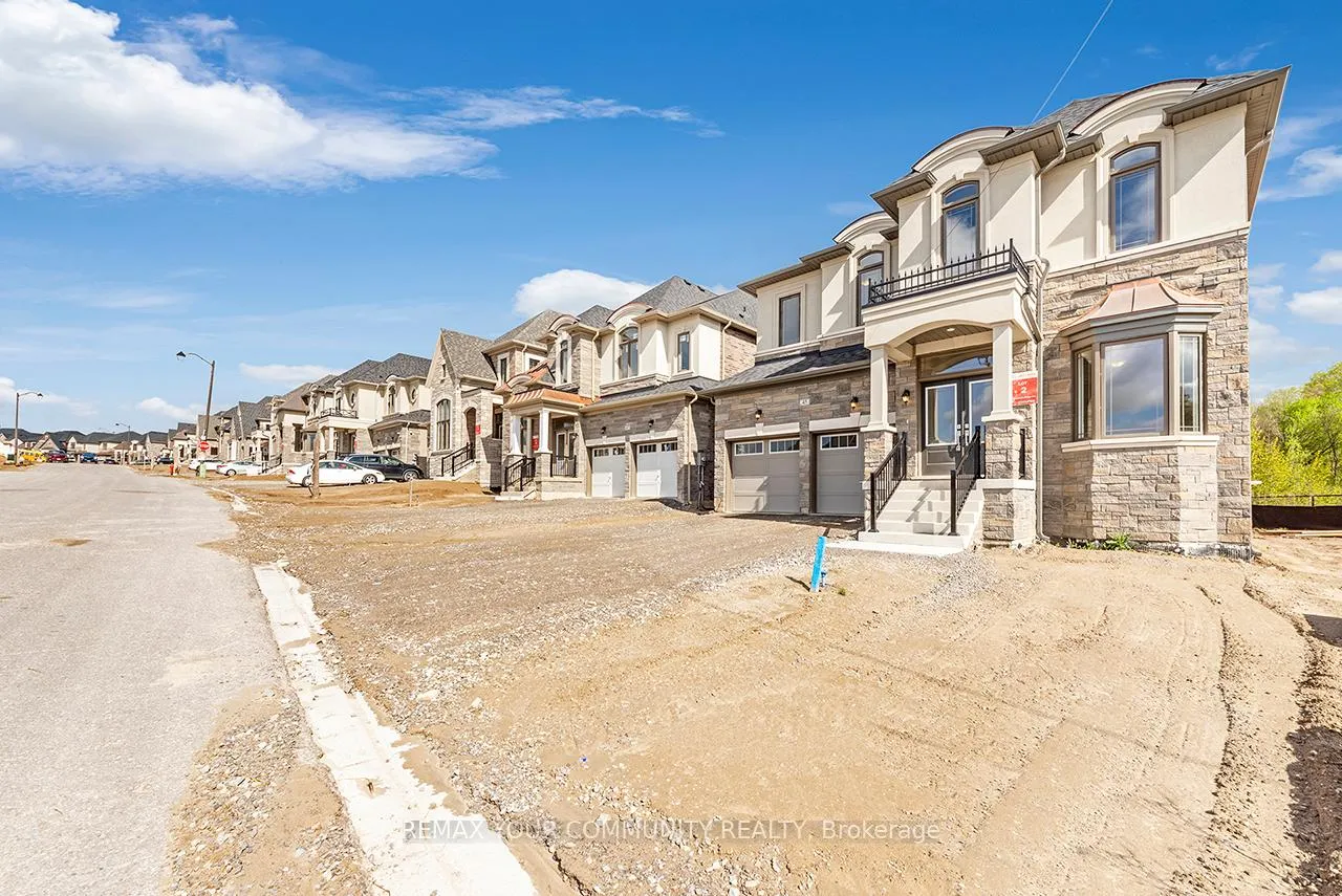Photo 1 of 45 Raspberry Ridge Avenue, Caledon, Caledon East — HOMEH