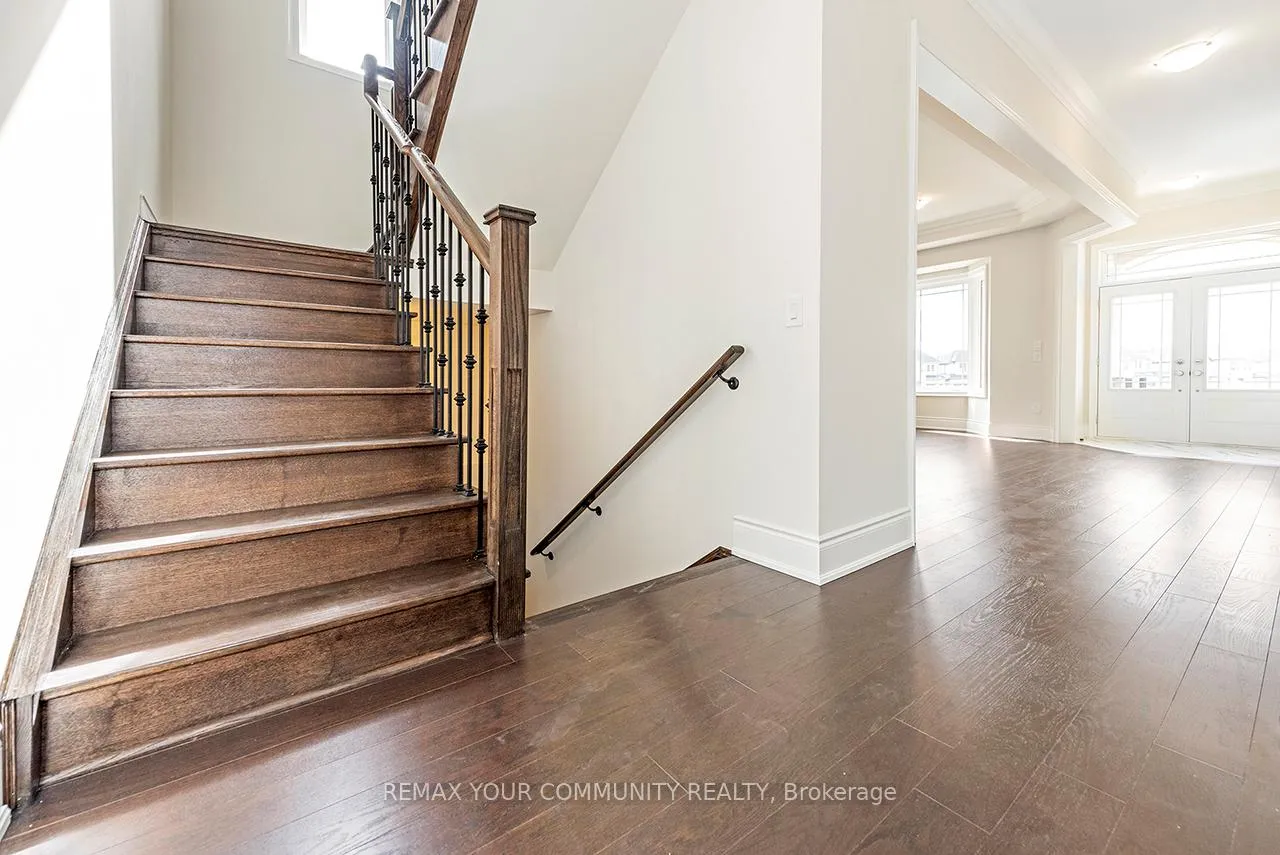 Photo 8 of 45 Raspberry Ridge Avenue, Caledon, Caledon East — HOMEH