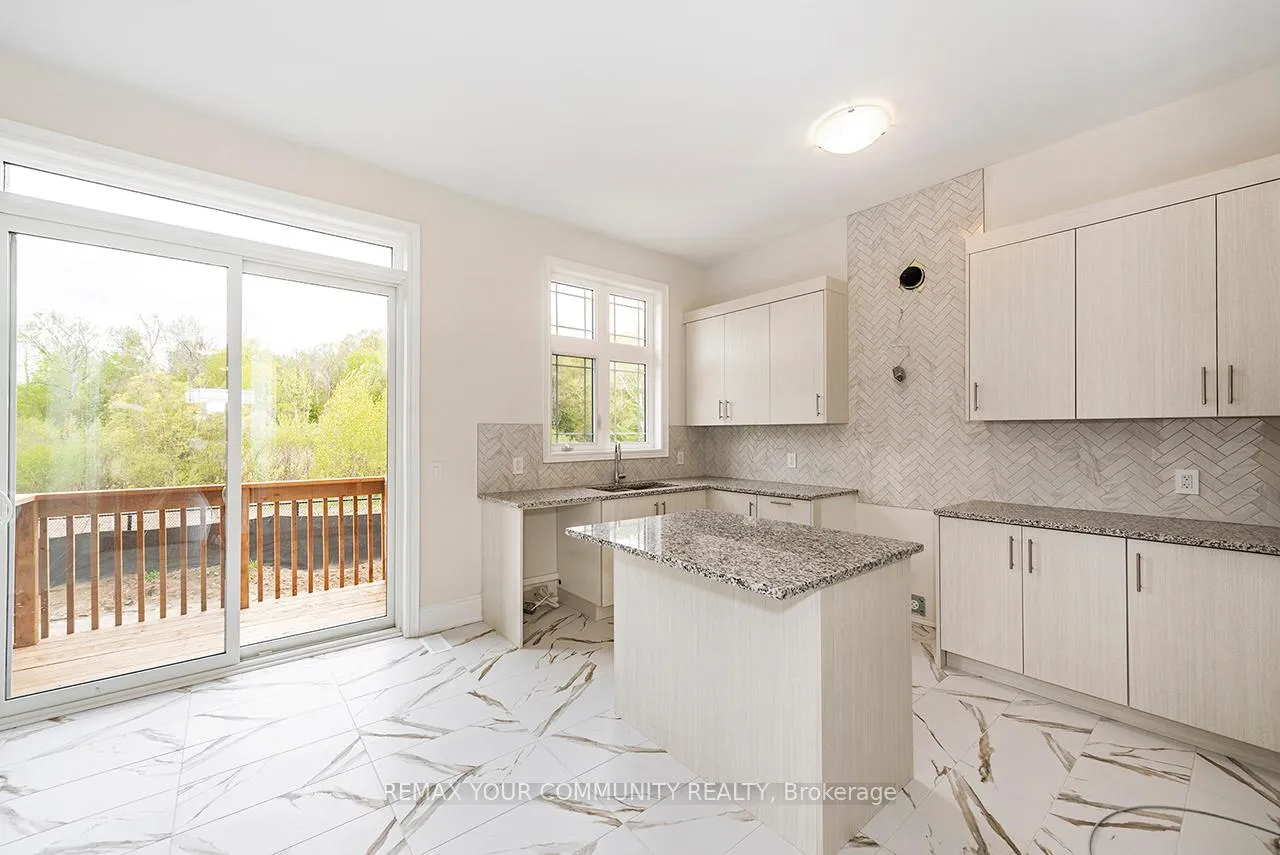 Photo 16 of 45 Raspberry Ridge Avenue, Caledon, Caledon East — HOMEH