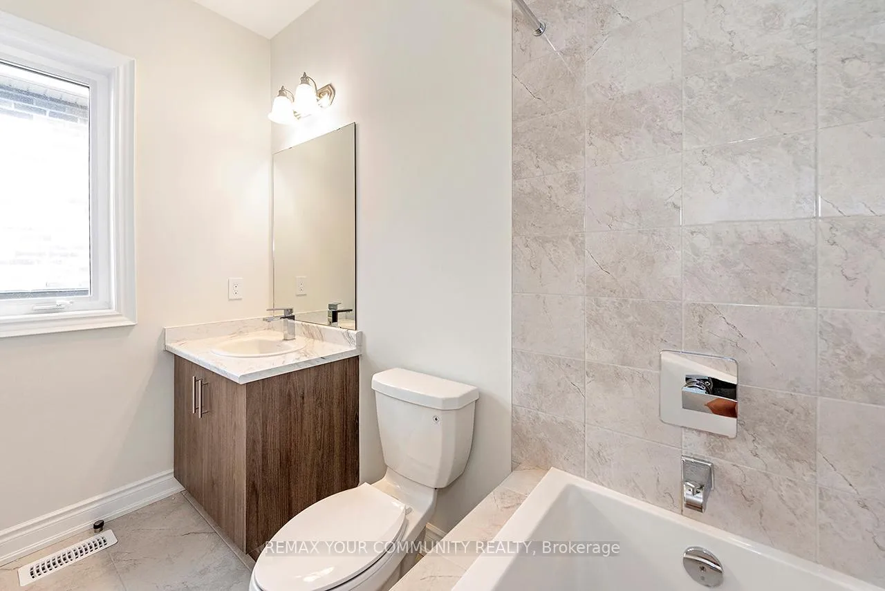 Photo 39 of 45 Raspberry Ridge Avenue, Caledon, Caledon East — HOMEH