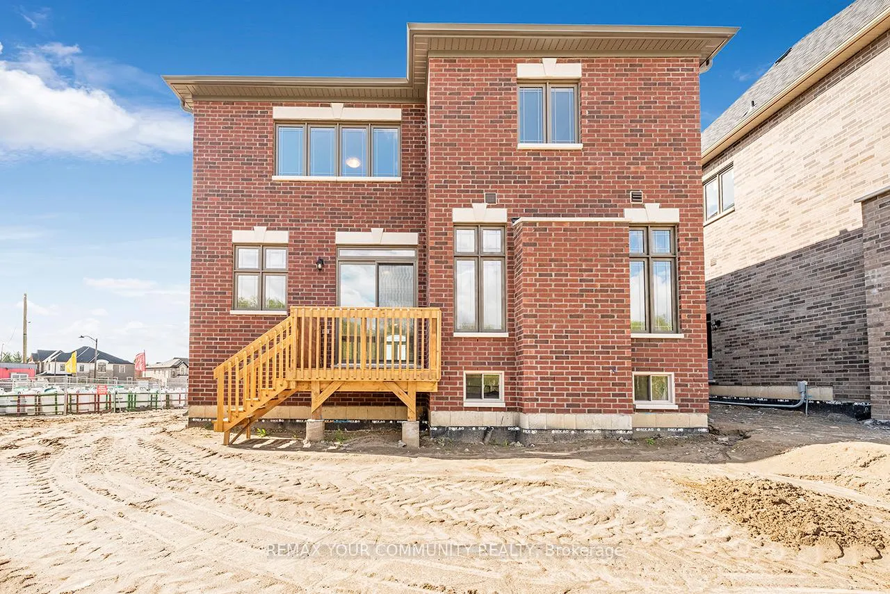 Photo 47 of 45 Raspberry Ridge Avenue, Caledon, Caledon East — HOMEH