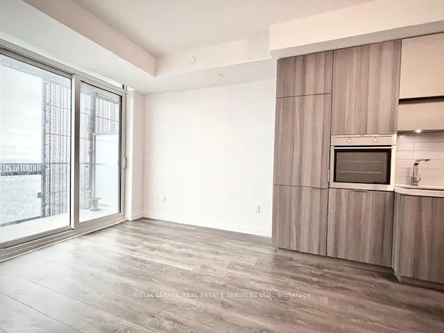 Photo 12 of Unit 4112, 8 Eglinton Avenue E, Toronto, Mount Pleasant West — HOMEH