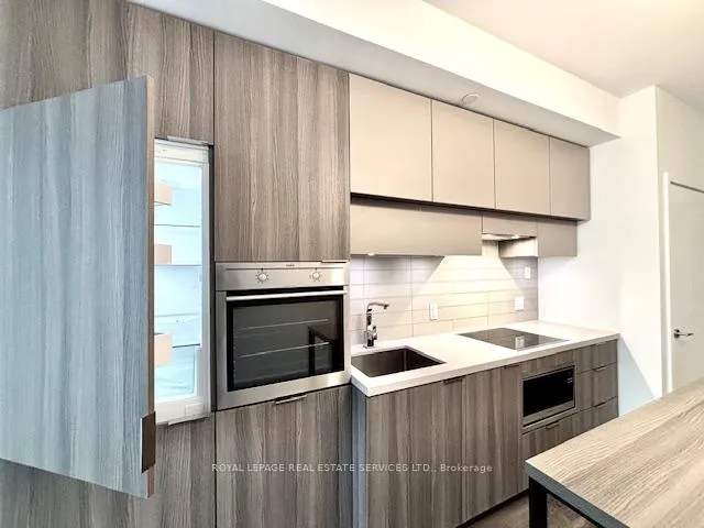 Photo 13 of Unit 4112, 8 Eglinton Avenue E, Toronto, Mount Pleasant West — HOMEH
