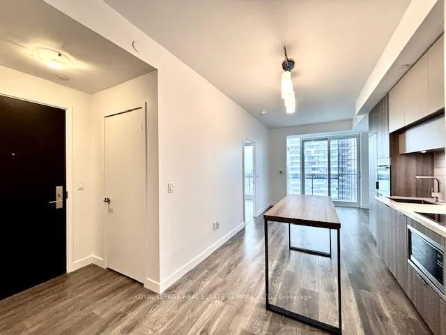 Photo 19 of Unit 4112, 8 Eglinton Avenue E, Toronto, Mount Pleasant West — HOMEH