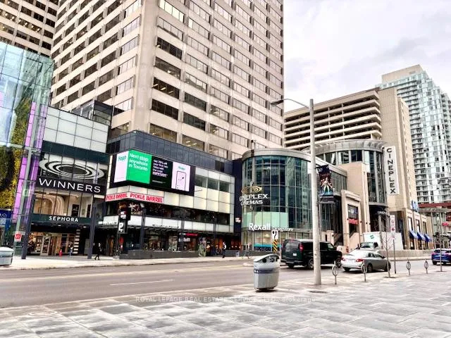 Photo 24 of Unit 4112, 8 Eglinton Avenue E, Toronto, Mount Pleasant West — HOMEH