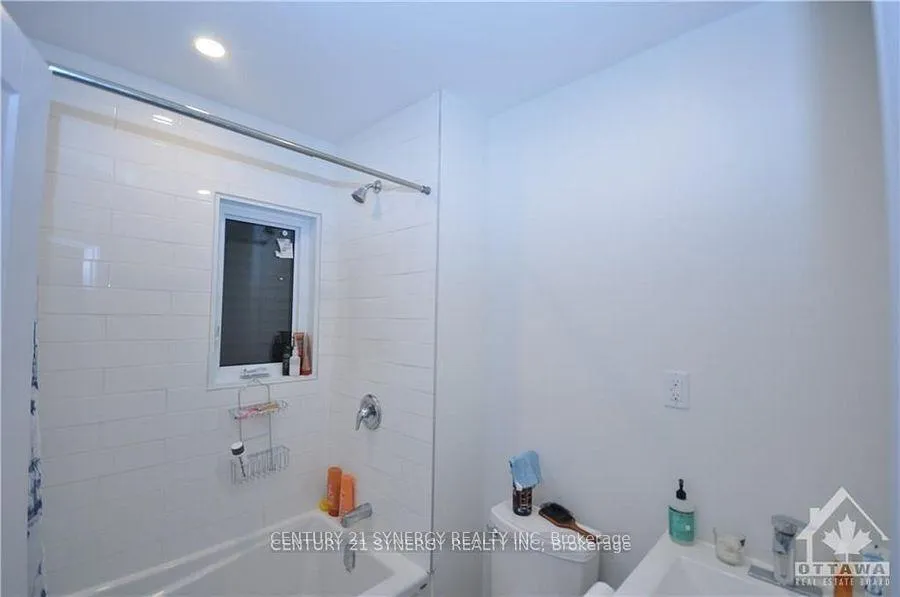 Photo 9 of Unit 1B, 571 Mcleod Street, Ottawa, Ottawa Centre — HOMEH