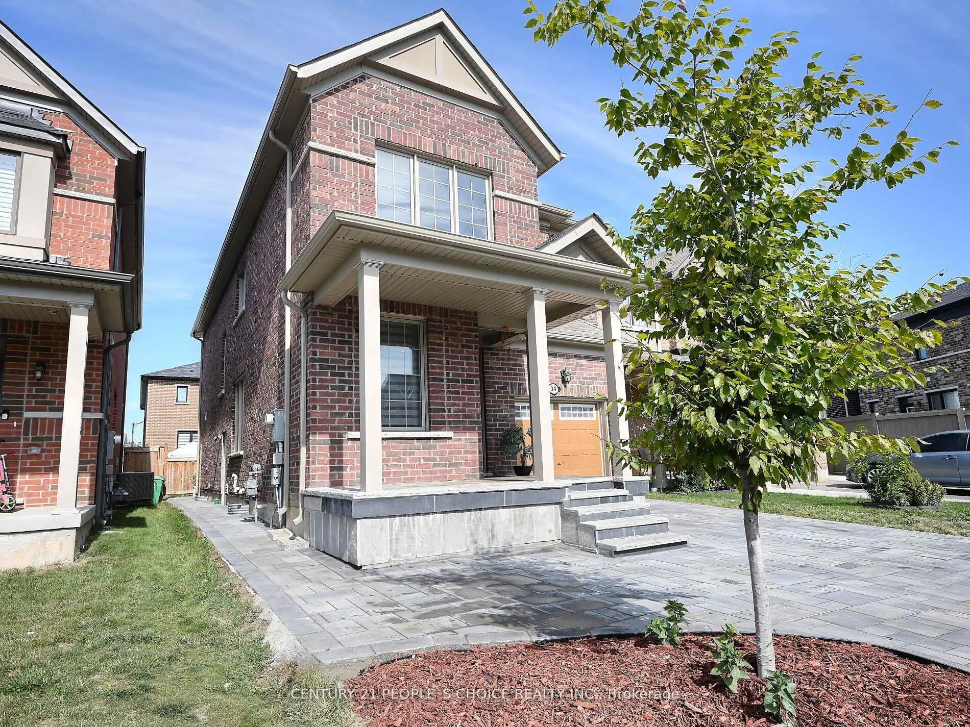 Photo 2 of 34 Cyclone Trail, Brampton, Northwest Brampton — HOMEH