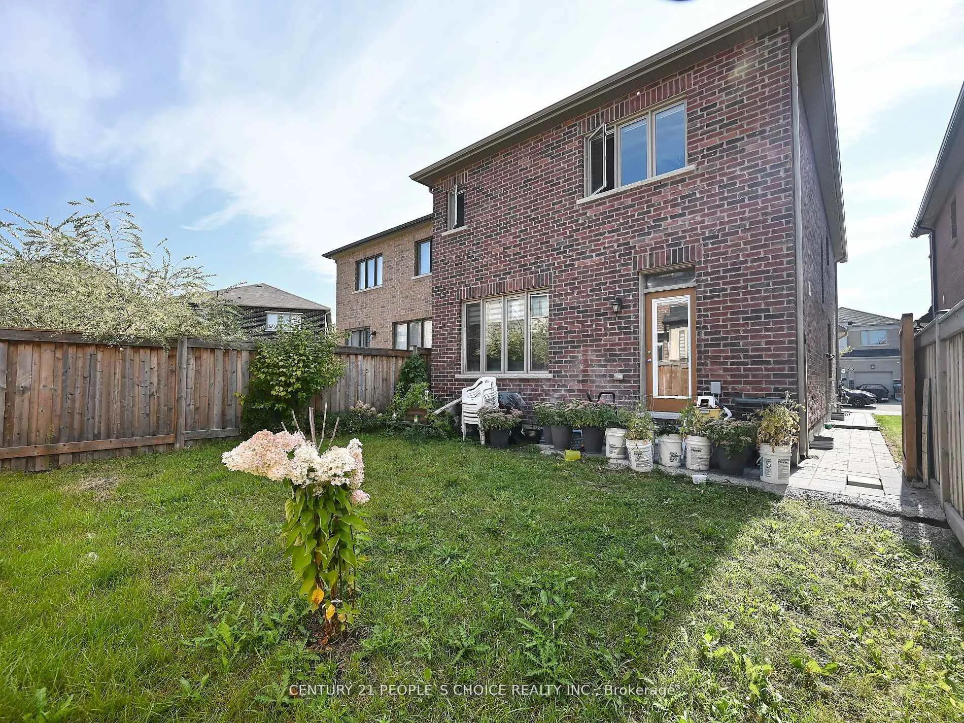 Photo 26 of 34 Cyclone Trail, Brampton, Northwest Brampton — HOMEH