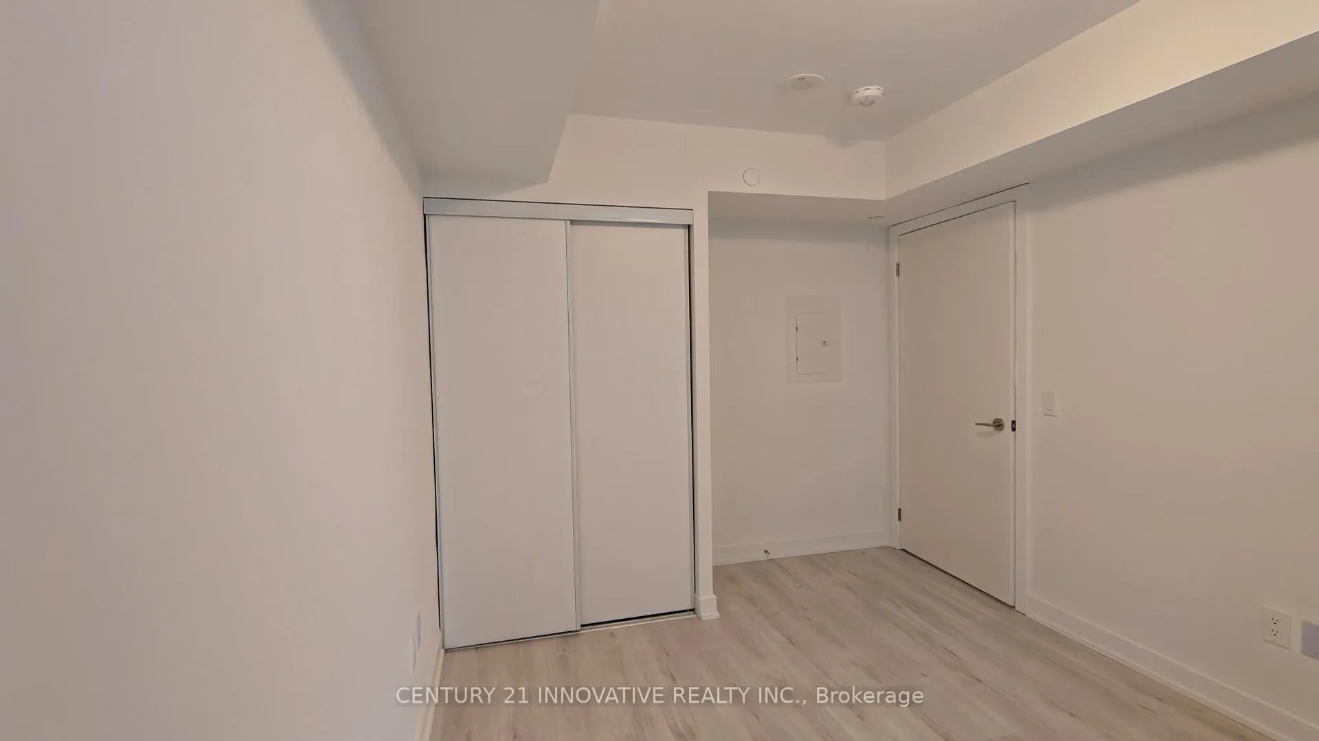 Photo 11 of Unit 710, 1010 Sandy Beach Road, Pickering, Bay Ridges — HOMEH