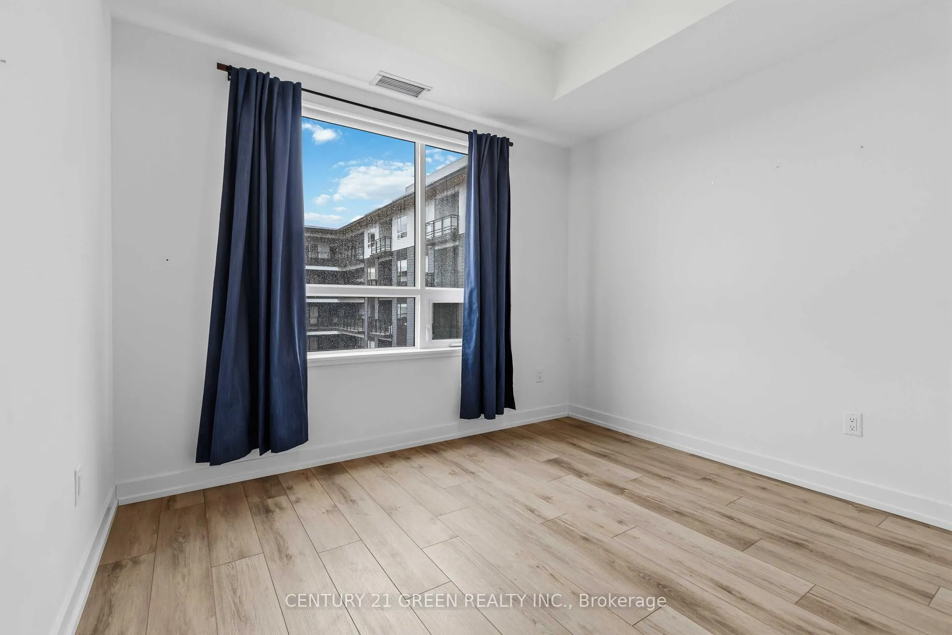 Photo 17 of Unit 407, 255 Northfield Drive E, Waterloo — HOMEH
