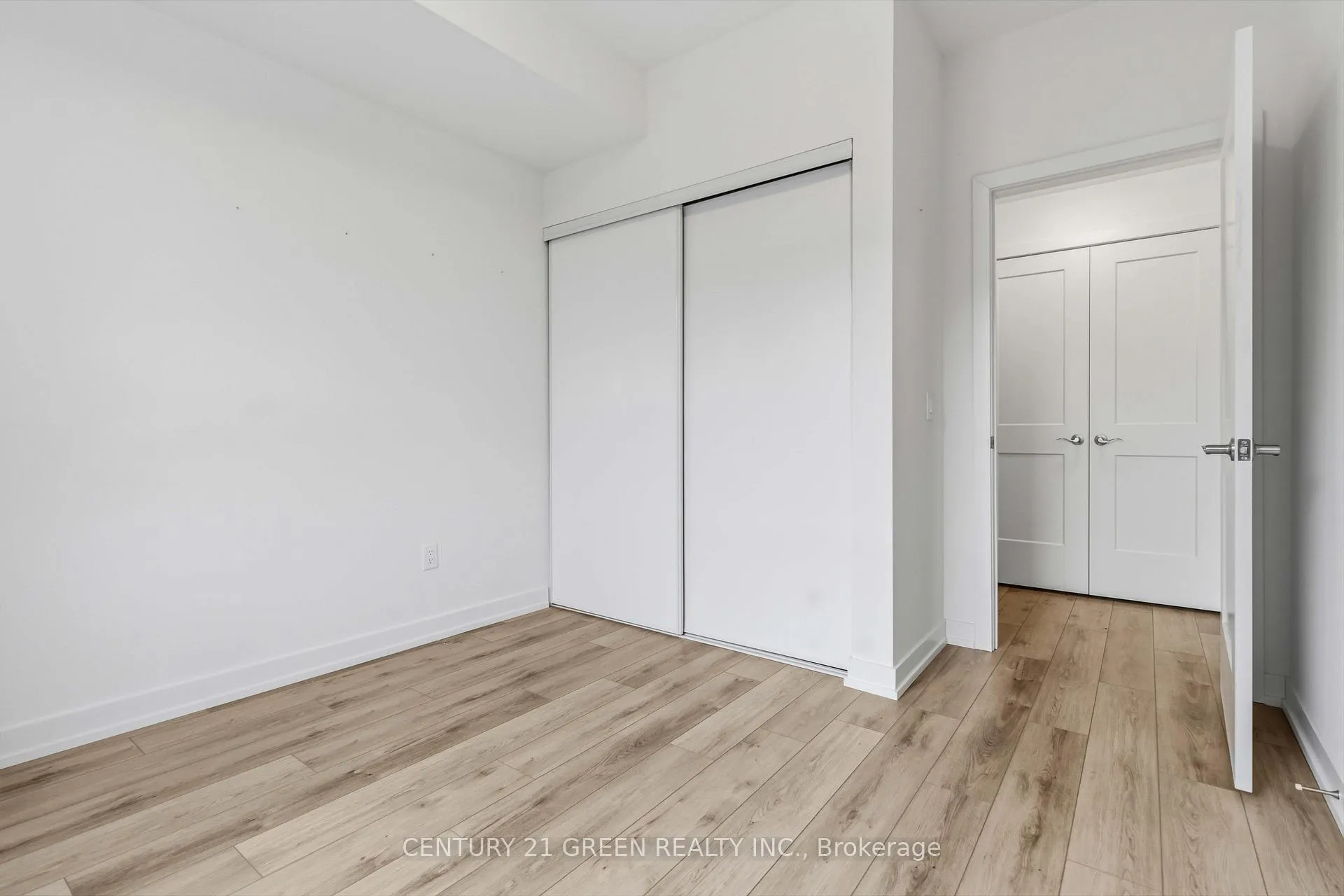 Photo 19 of Unit 407, 255 Northfield Drive E, Waterloo — HOMEH