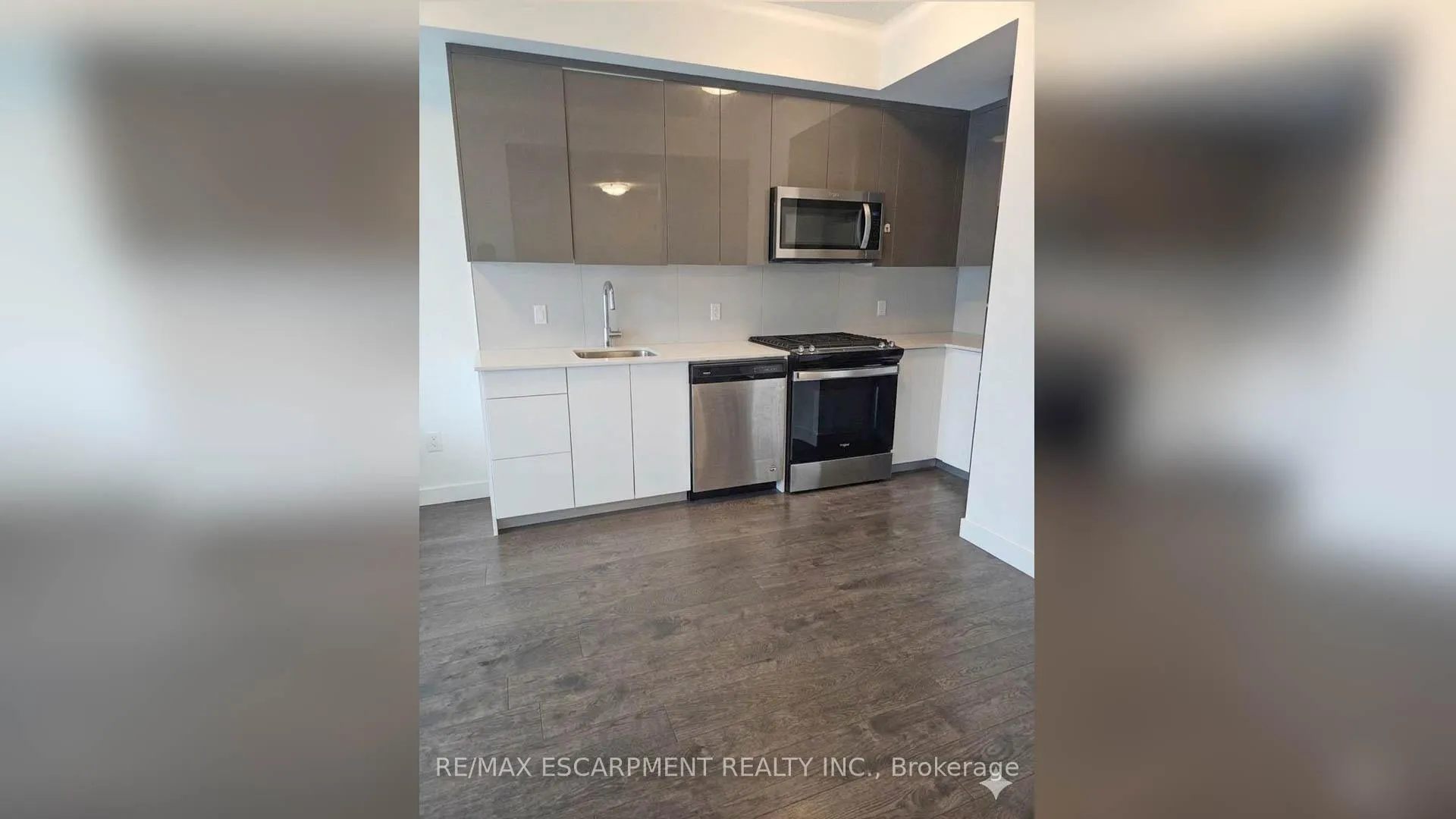 Photo 4 of Unit 711, 60 Frederick Street, Kitchener, City Commercial Core — HOMEH