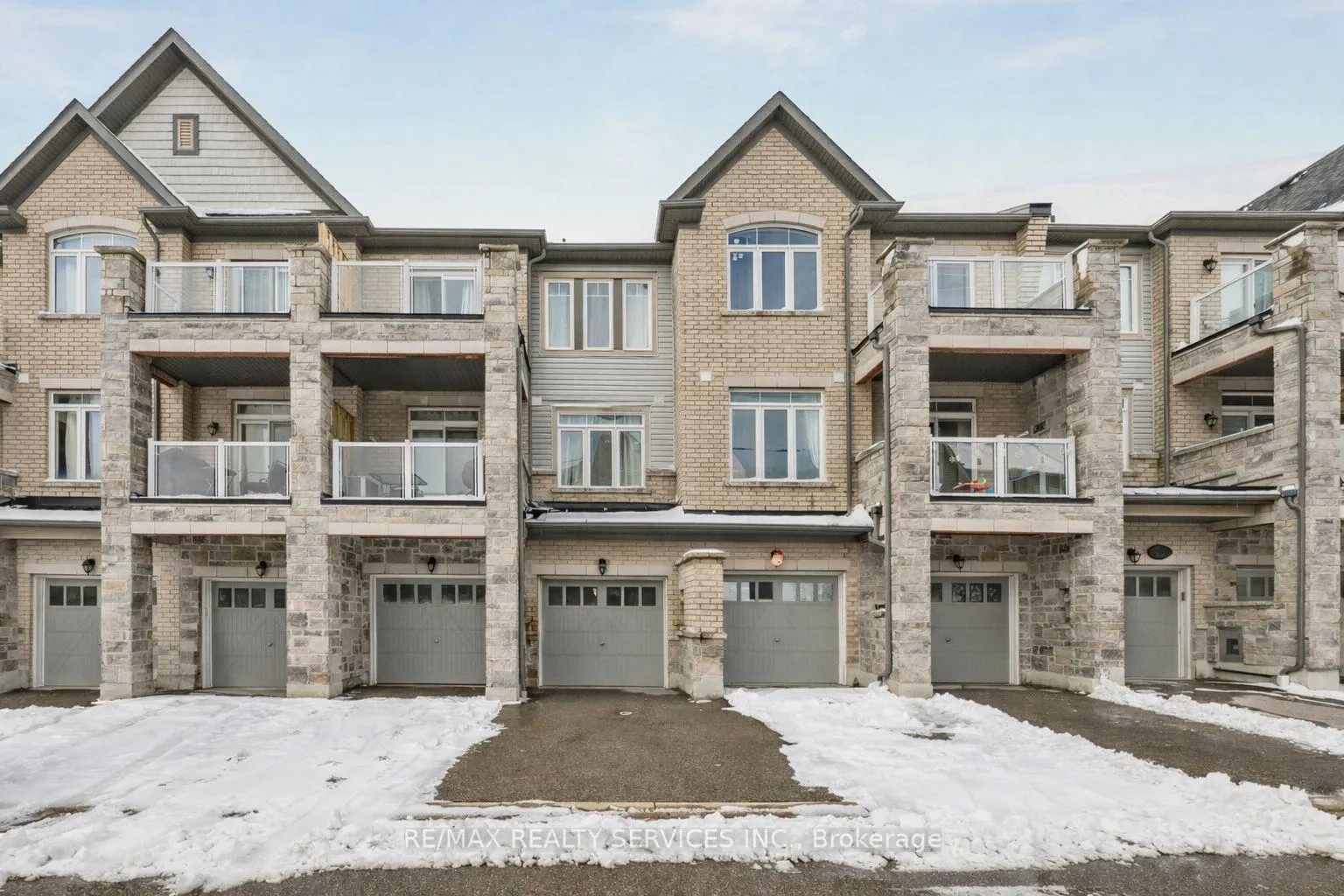 Photo 1 of 2564 Ladyfern Crossing, Pickering, Duffin Heights — HOMEH