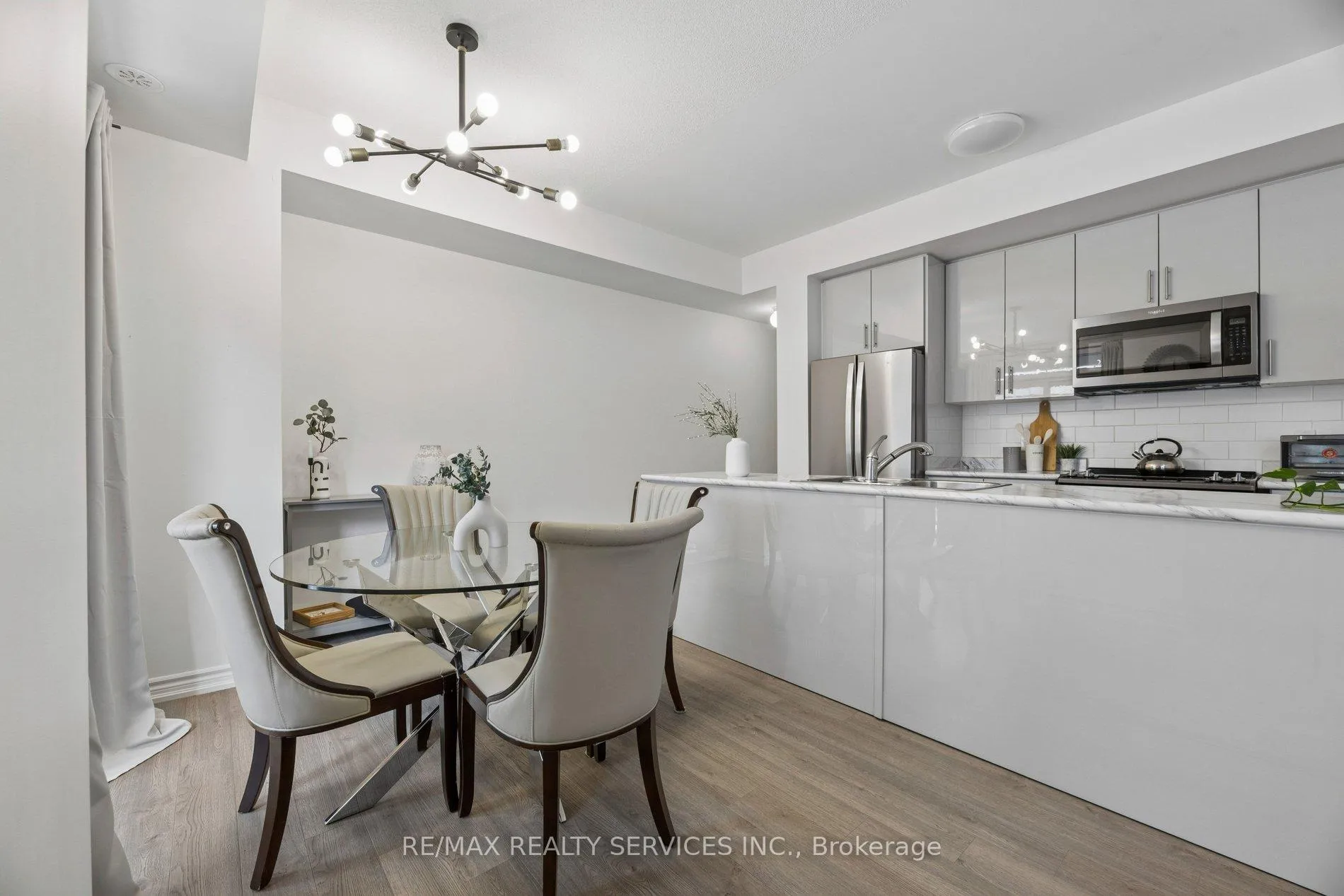 Photo 8 of 2564 Ladyfern Crossing, Pickering, Duffin Heights — HOMEH