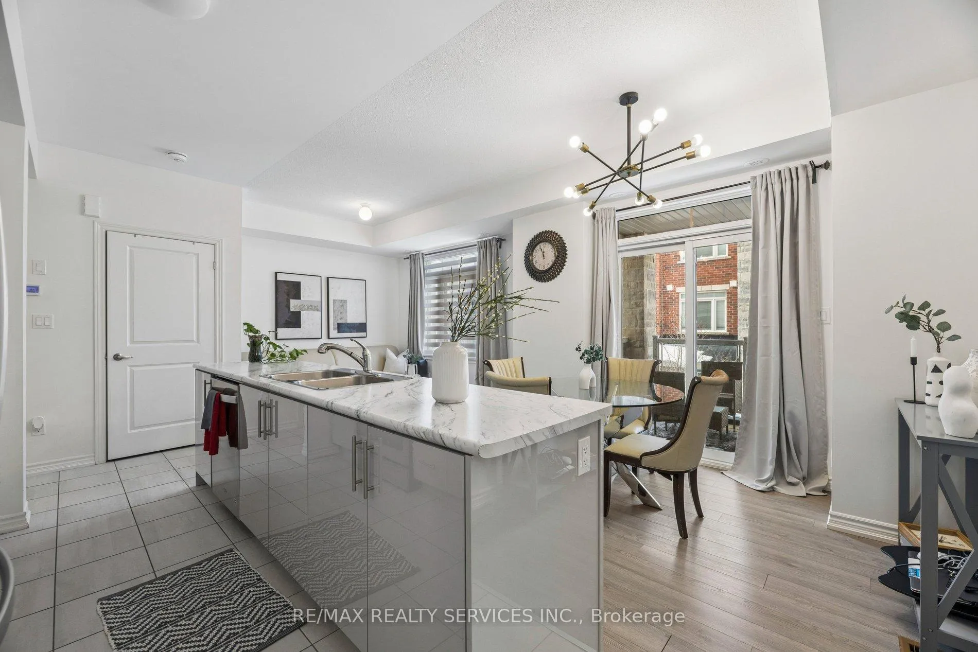 Photo 9 of 2564 Ladyfern Crossing, Pickering, Duffin Heights — HOMEH