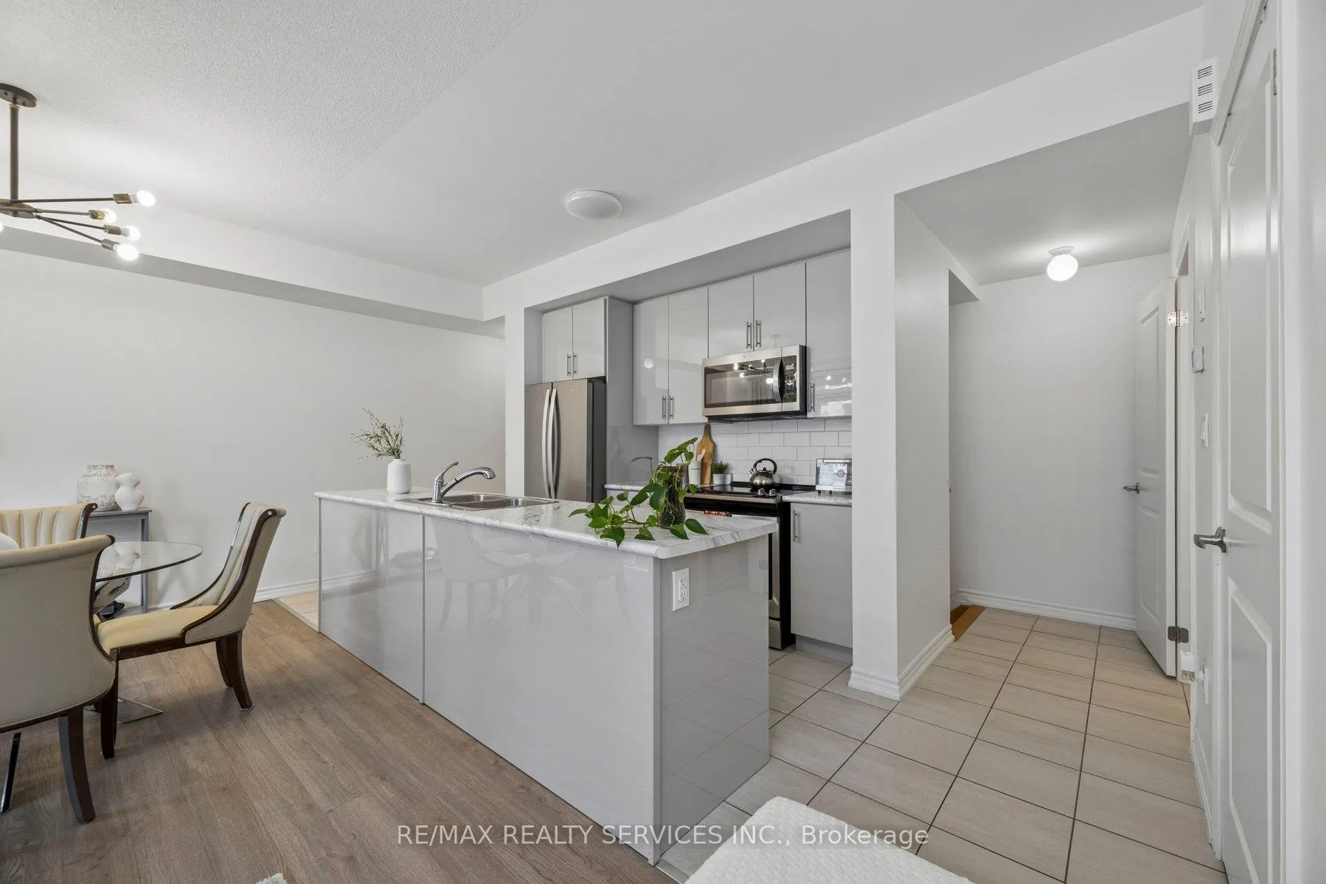 Photo 11 of 2564 Ladyfern Crossing, Pickering, Duffin Heights — HOMEH