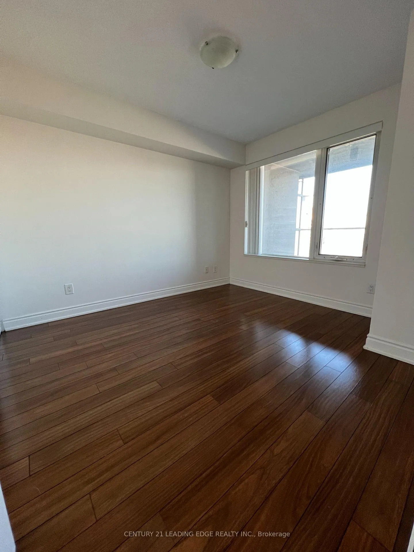 Photo 6 of Unit 818, 273 South Park Road, Markham, Commerce Valley — HOMEH