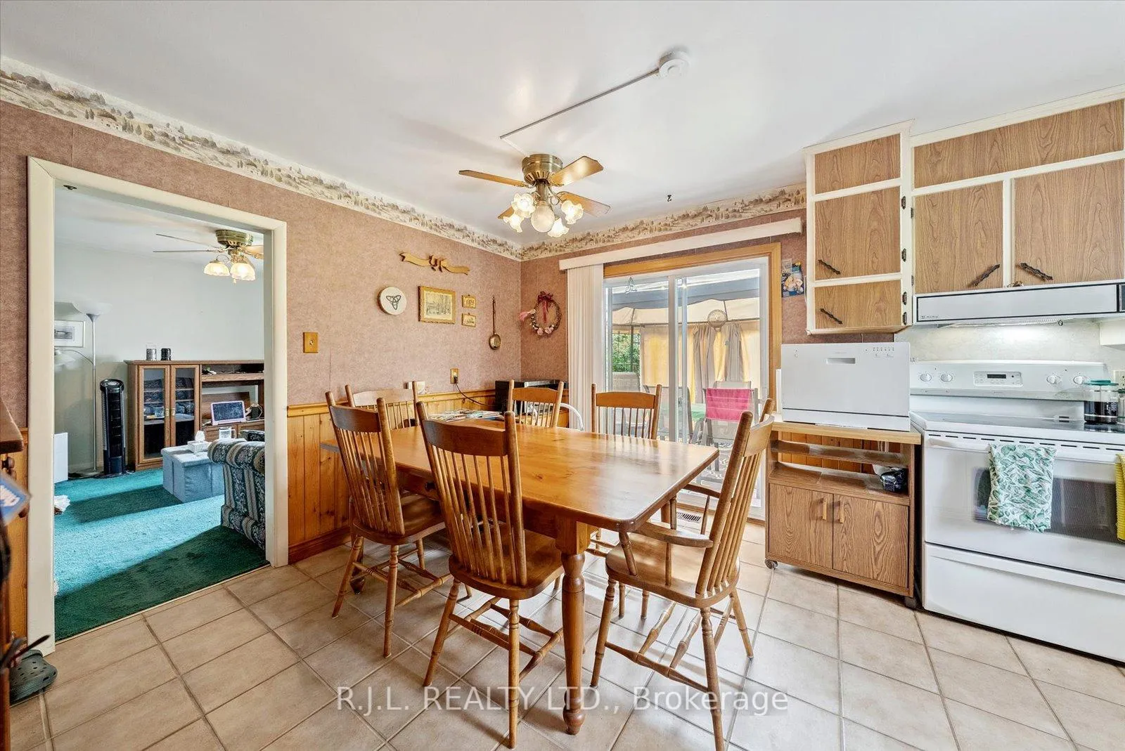 Photo 17 of 83 Greenhill Drive, Peterborough, Otonabee Ward 1 — HOMEH