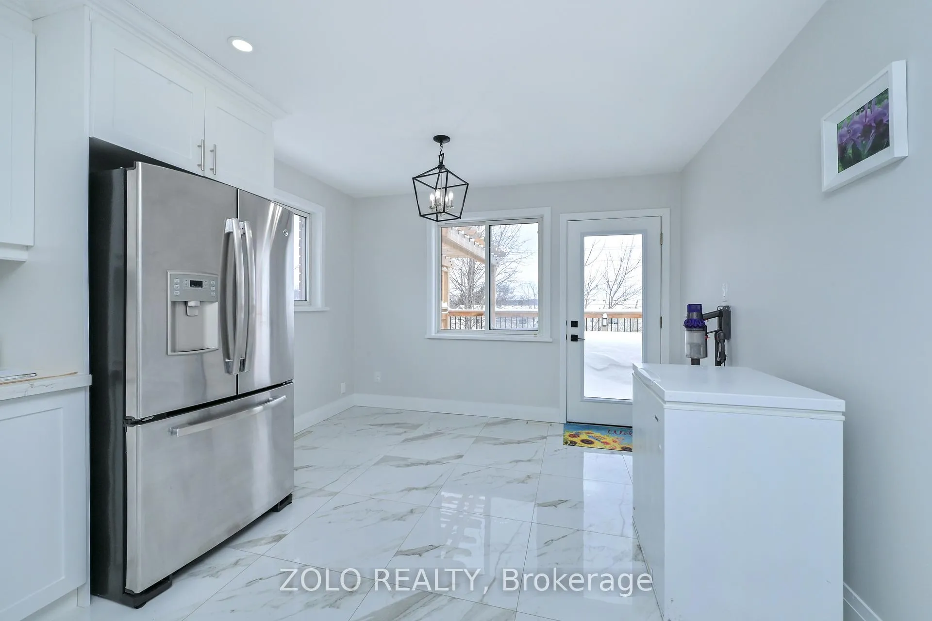 Photo 8 of 10 St. Bruno's Circle, Barrie, Ardagh — HOMEH