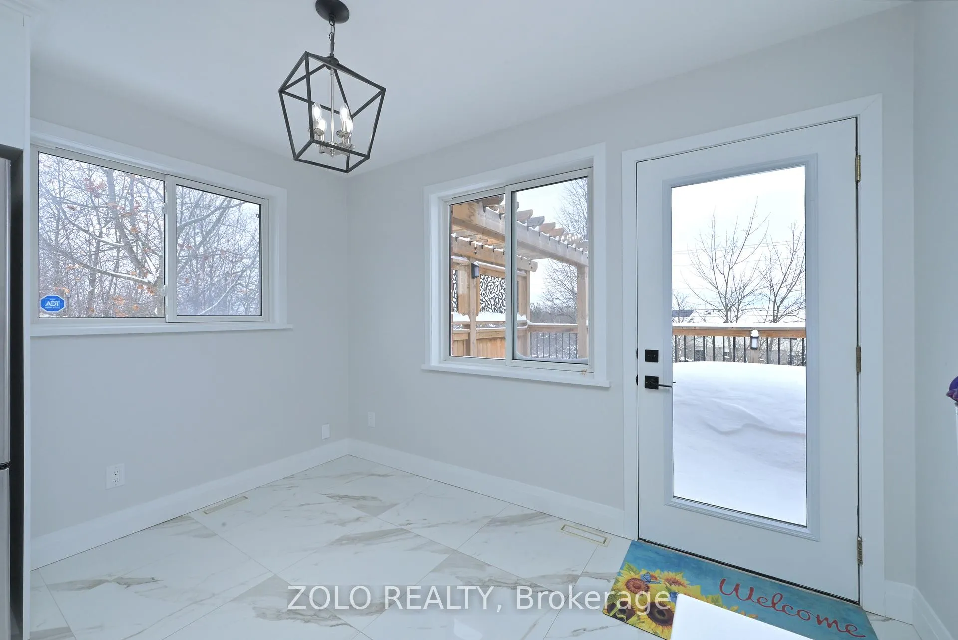 Photo 9 of 10 St. Bruno's Circle, Barrie, Ardagh — HOMEH