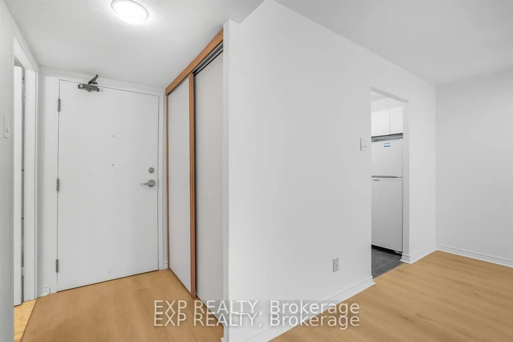 Photo 9 of Unit 204, 475 Laurier Avenue W, Ottawa, Ottawa Centre — HOMEH