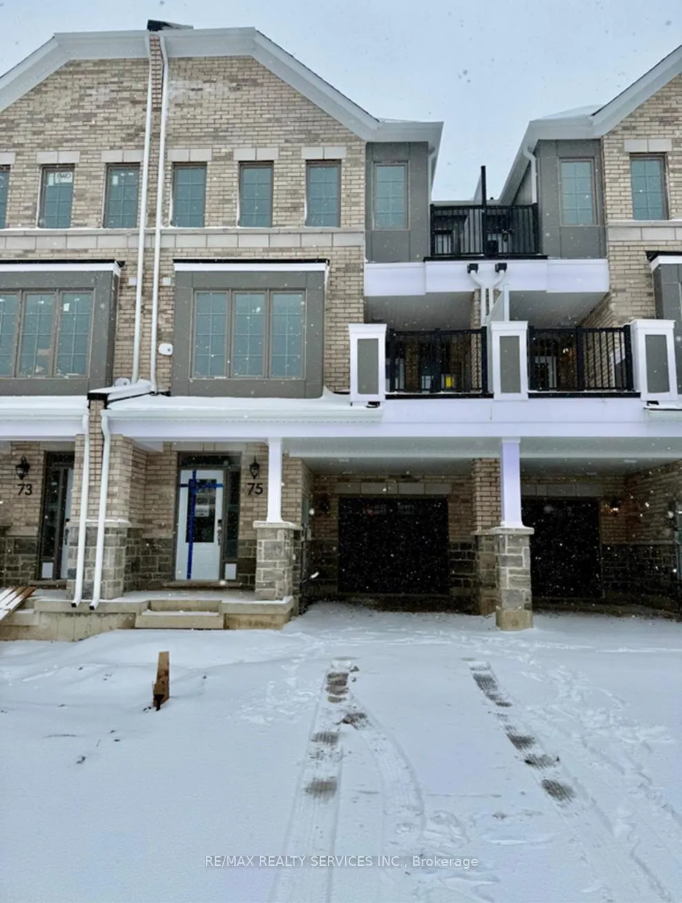 Photo 1 of 75 Vinewood Crescent, Barrie, Rural Barrie Southeast — HOMEH