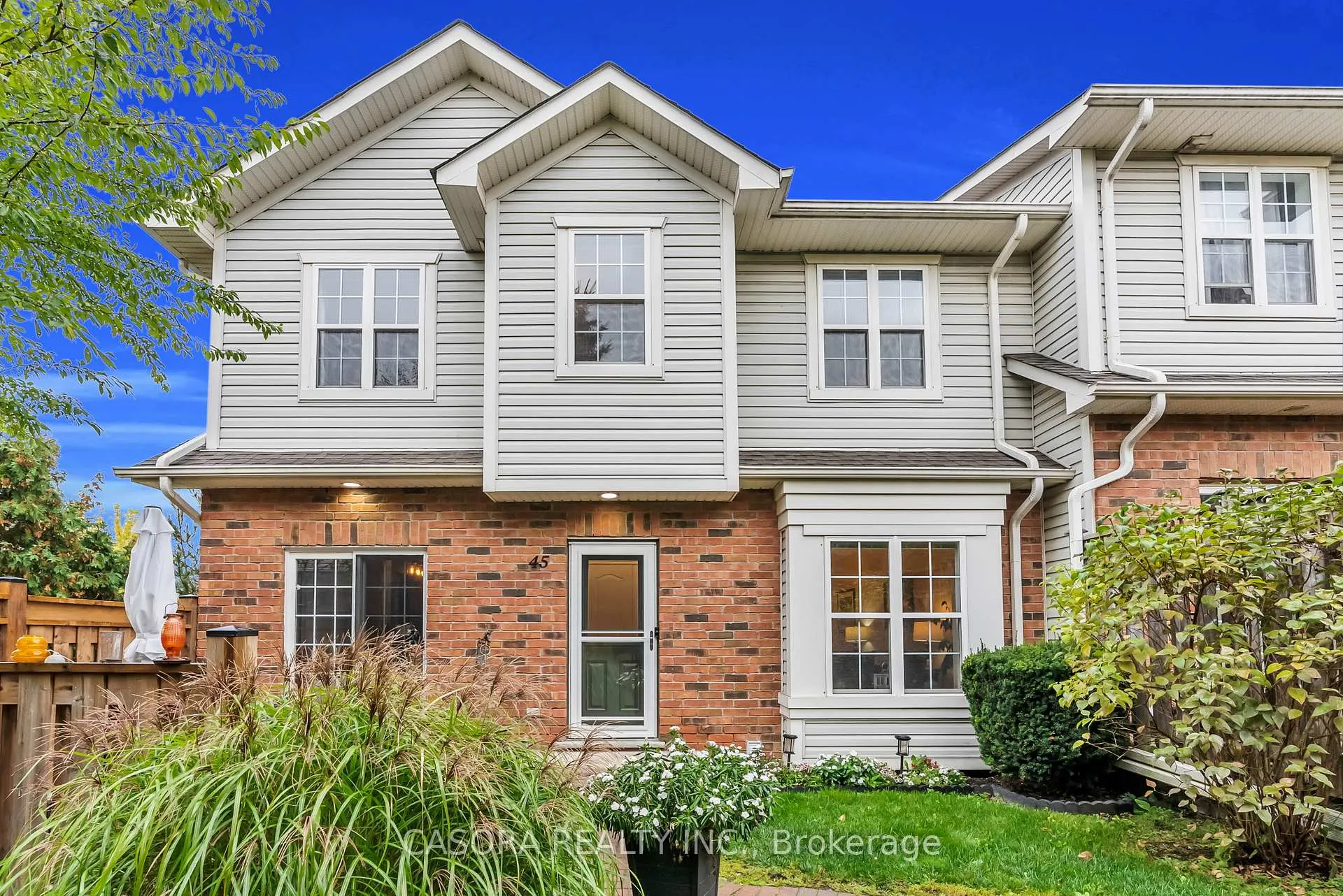 Photo 5 of Unit 45, 1085 Harrogate Drive, Hamilton, Meadowlands — HOMEH