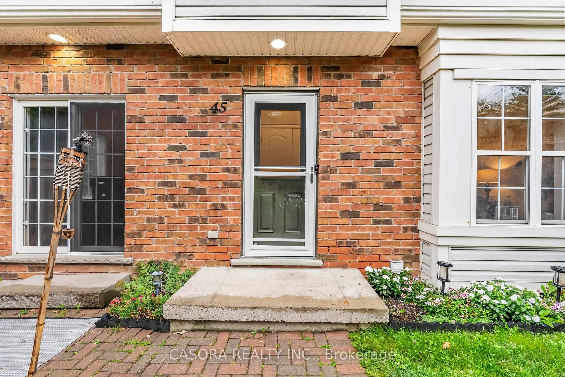 Photo 10 of Unit 45, 1085 Harrogate Drive, Hamilton, Meadowlands — HOMEH