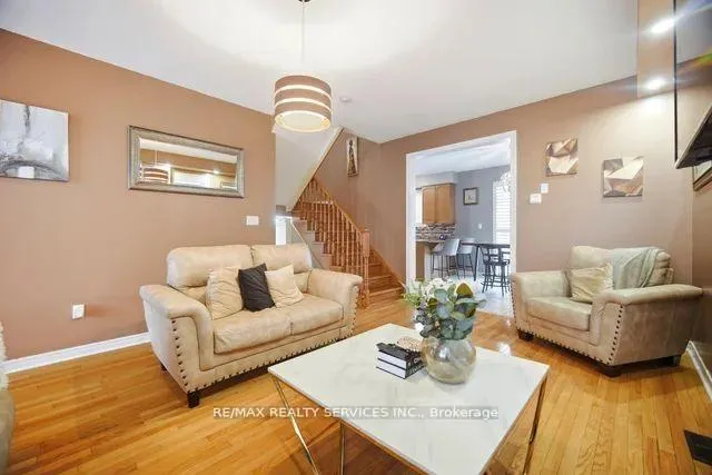 Photo 8 of 104 Begonia Crescent, Brampton, Northwest Sandalwood Parkway — HOMEH
